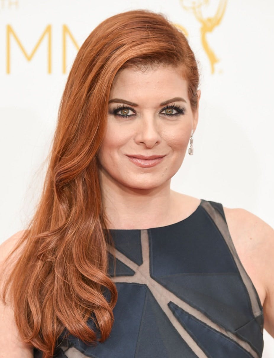 Debra Messing smukt stylet til Emmy Awards