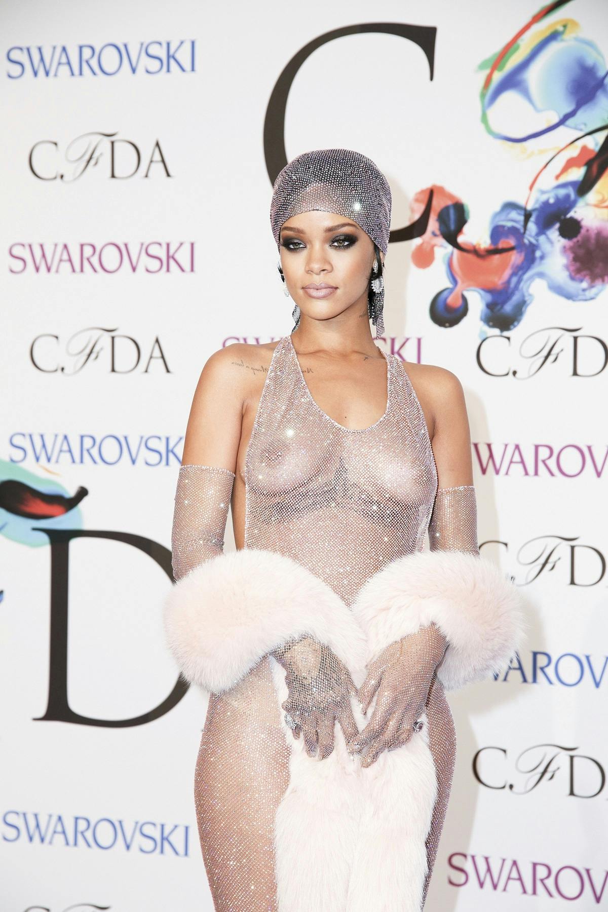 https://imgix.femina.dk/2021-04-06/rihanna.jpg