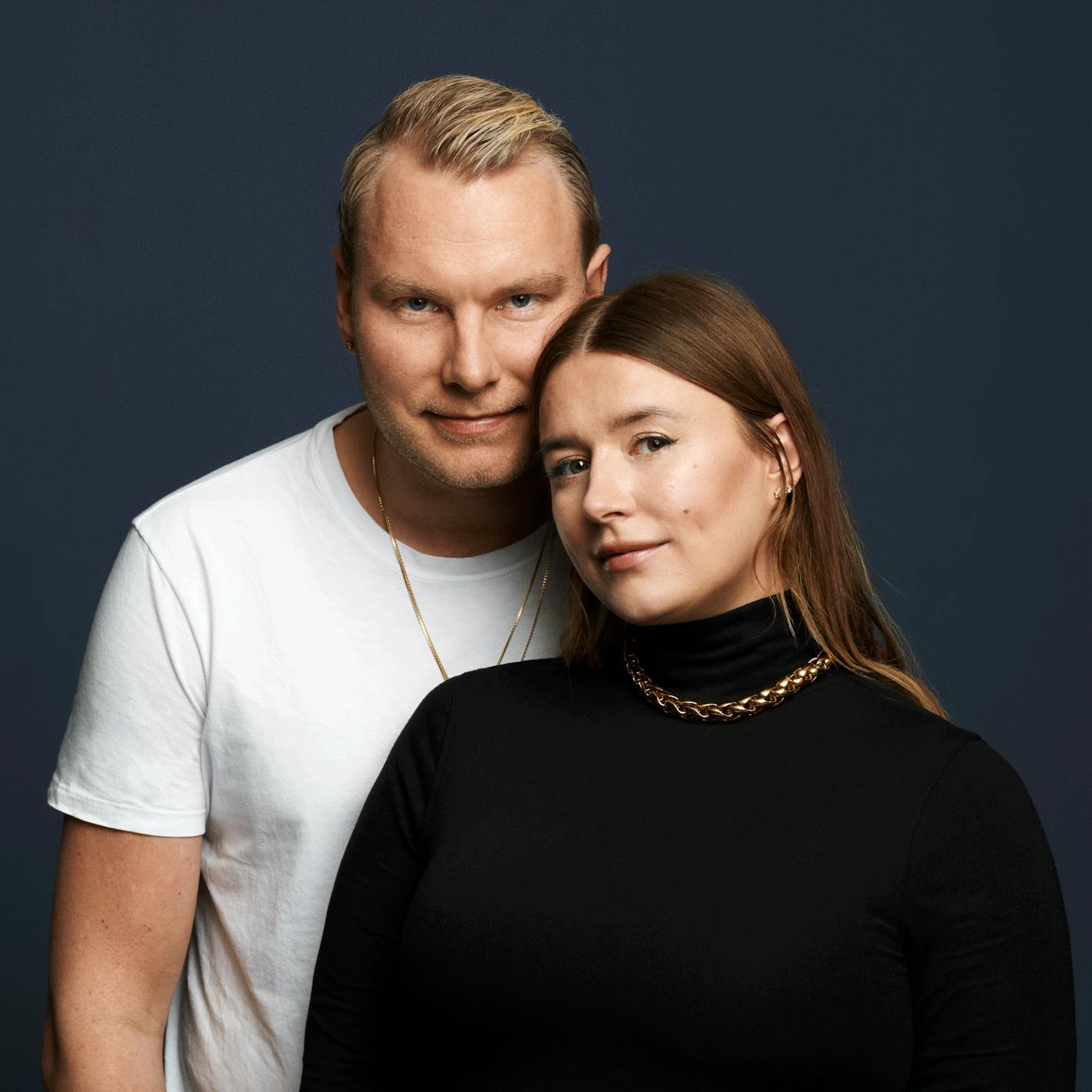 https://imgix.femina.dk/2021-06-21/maria_pelle_peter_jencel_307_low.png