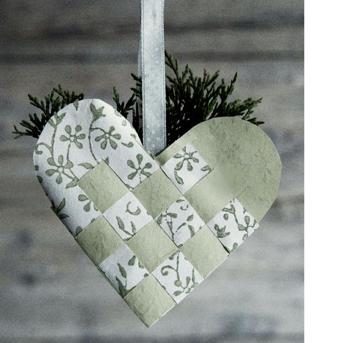 Julehjerte: Hvordan fletter man et julehjerte? Få svaret her.