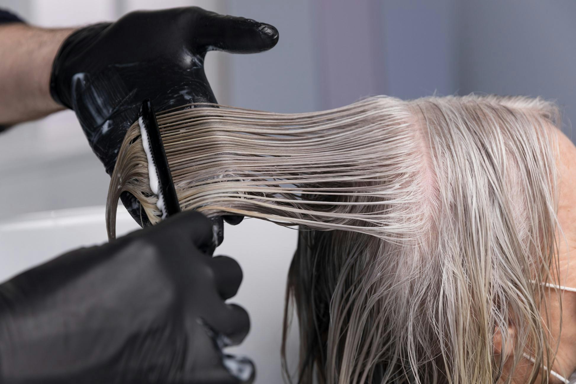 Frisøren kan gøre dine fantastiske grå lokker endnu smukkere