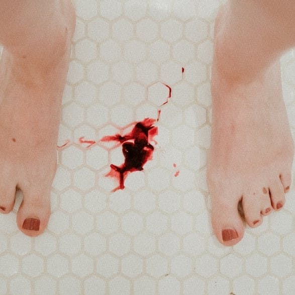 https://imgix.femina.dk/2022-02-28/uregelmaessig_menstruation_bloedningsforstyrrelser-2.jpg