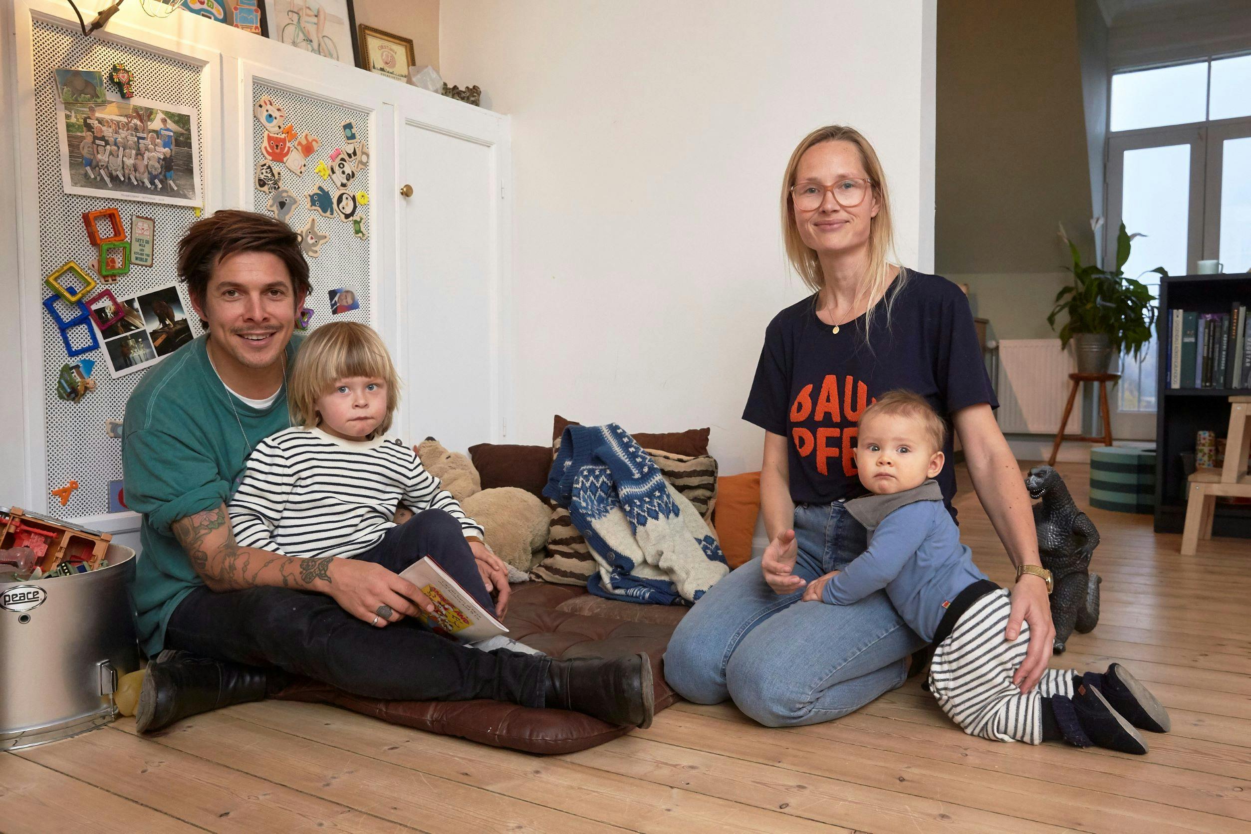 Mattias Hundebøll og Marie Hein Plum med børn