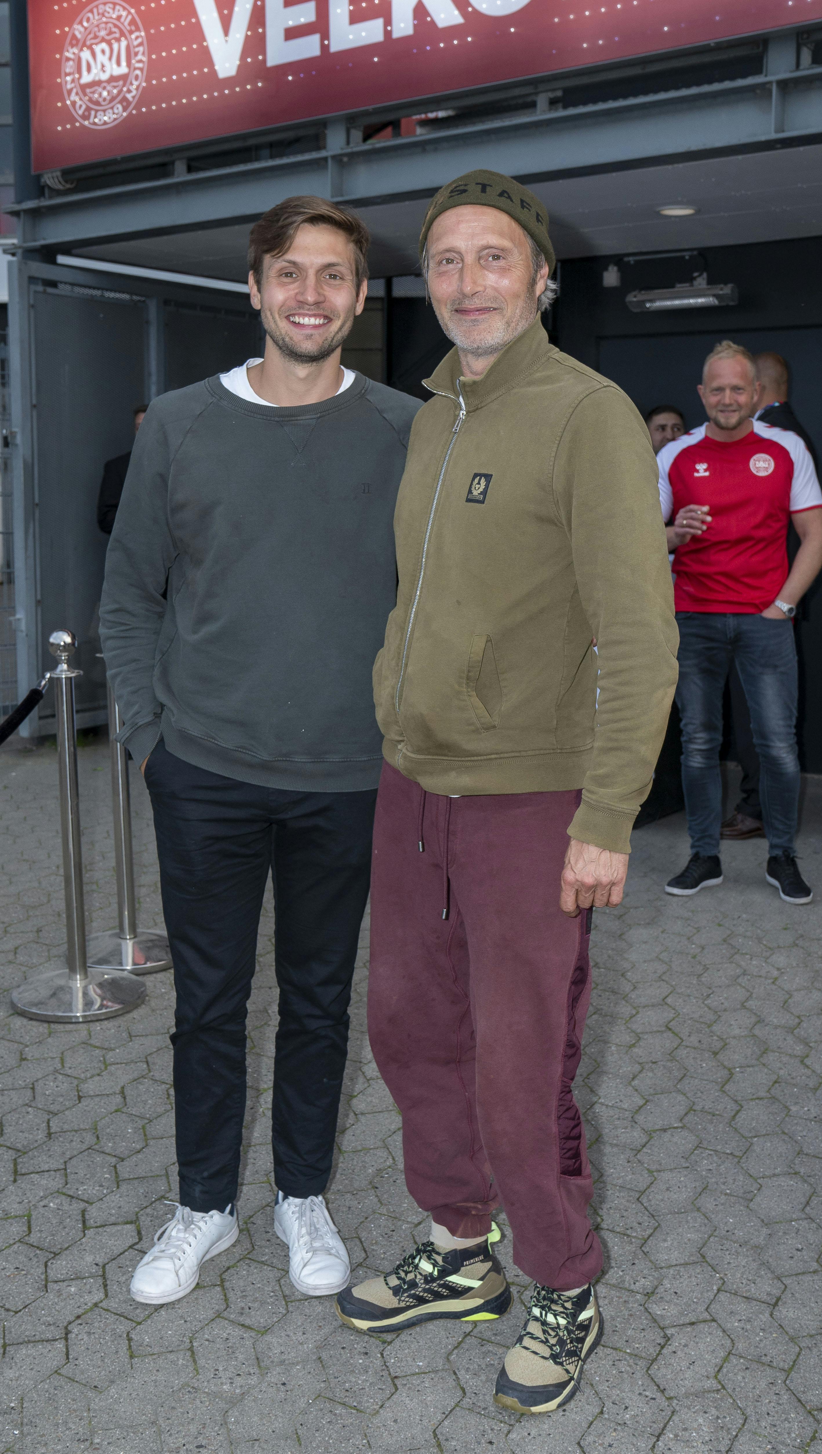 Mads Mikkelsen og sønnen Carl