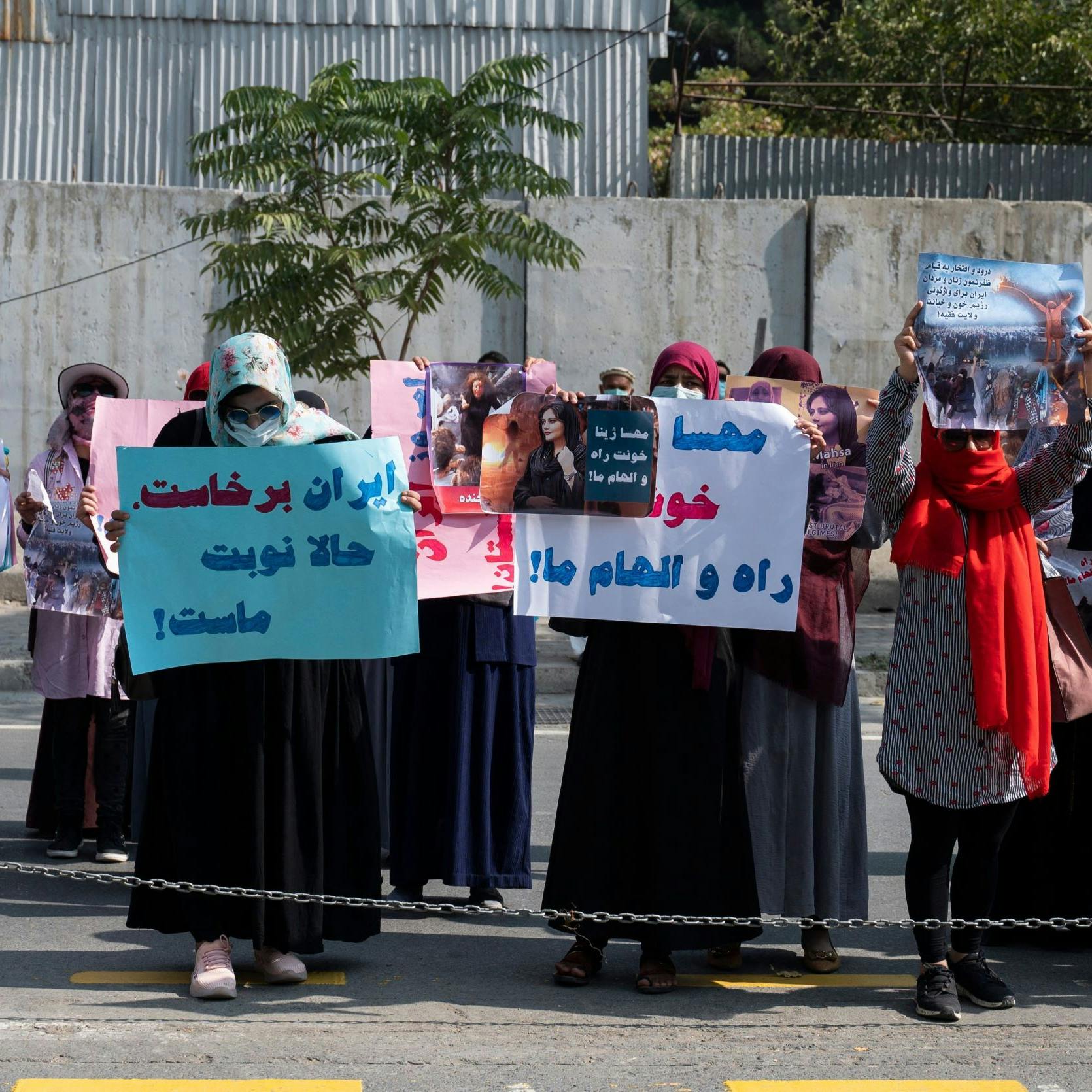 Afghanske kvinder protesterer i Kabul