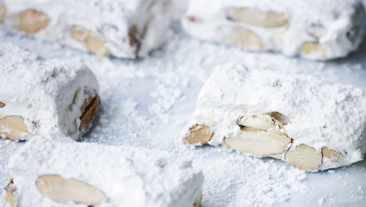 Hjemmelavet konfekt: Fransk nougat med nødder