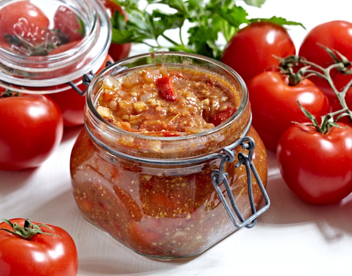 Nem opskrift: Tomatrelish som tilbehør