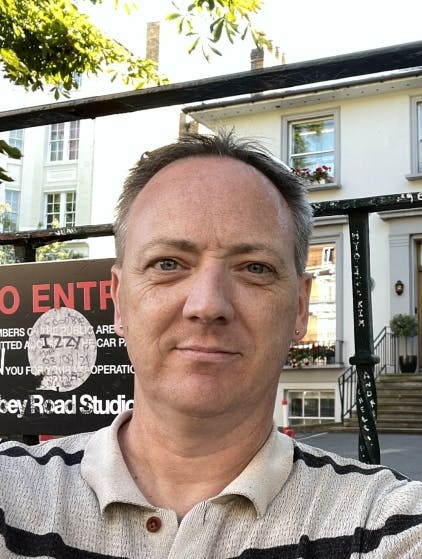 Torben levede et dobbeltliv. Nu kan han endelig være Cathrine