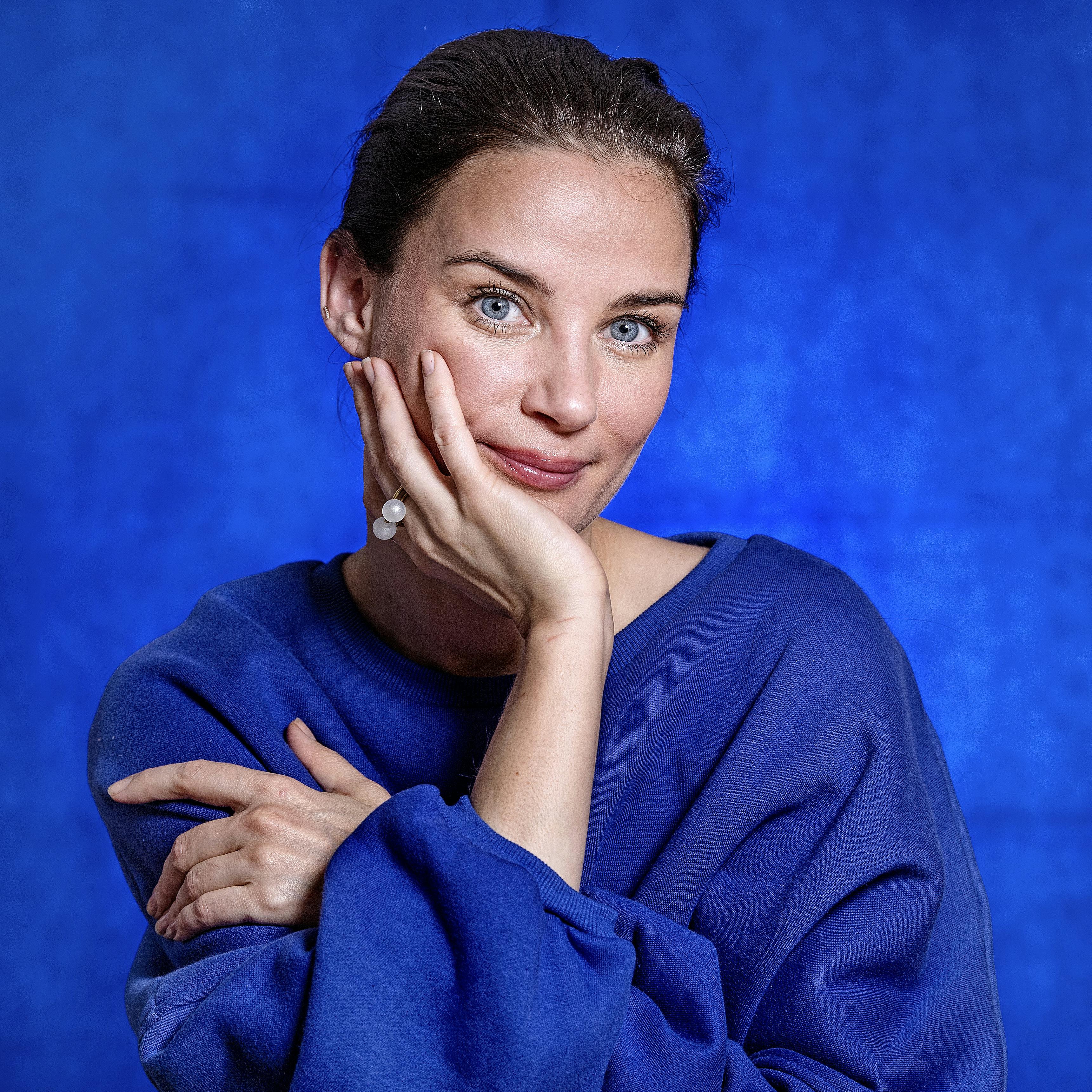 Sofie Østergaard, TV-vært og danser. Sofie har blandt andet været vært på børnekanalen Ramasjang, Sofies Univers, SommerSummarum, Guld i købstæderne og MGP.