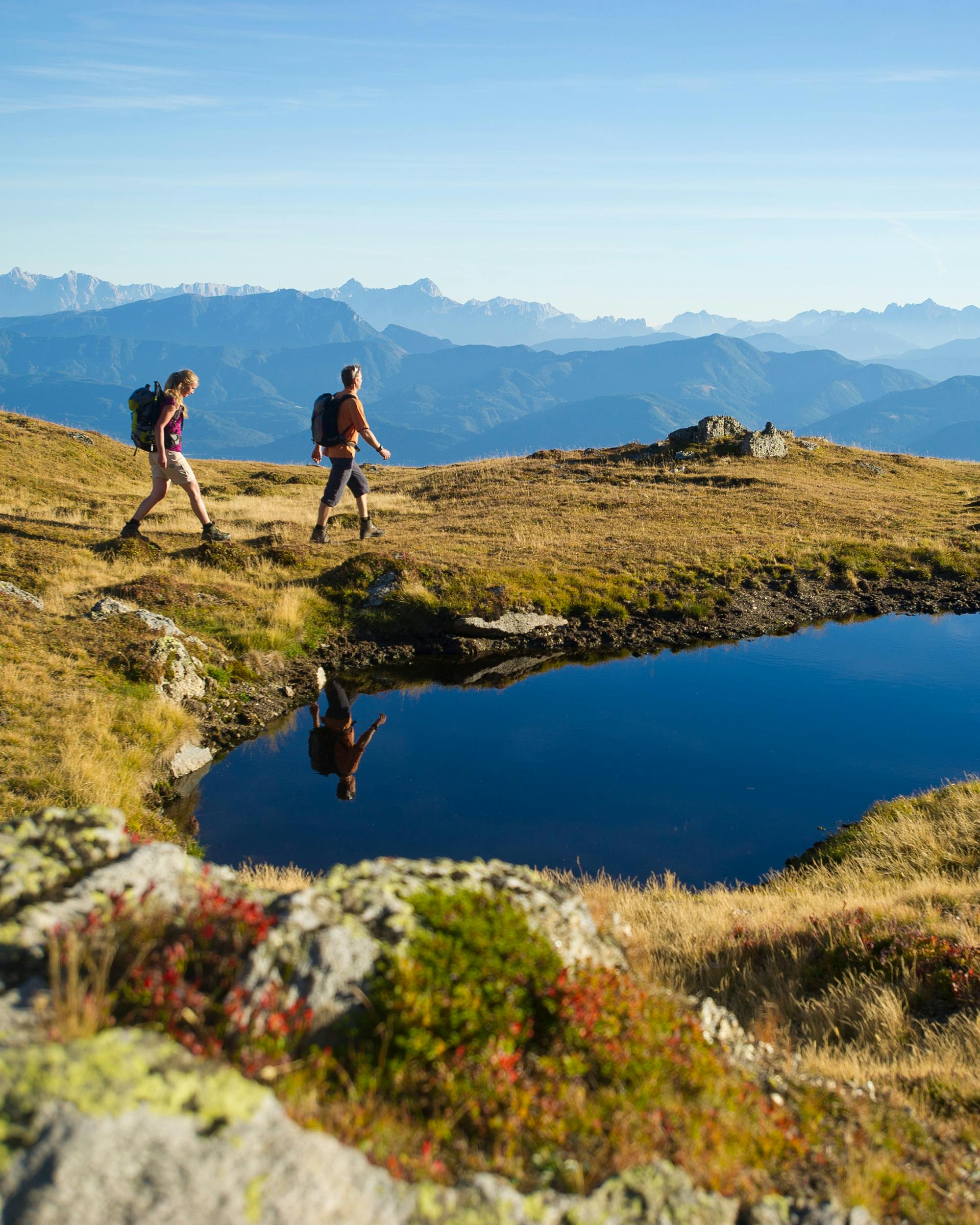 https://imgix.femina.dk/2023-07-05/Wandern-rund-um-den-Millstaetter-See_Kaernten-Werbung_Franz-Gerdl-web.jpg