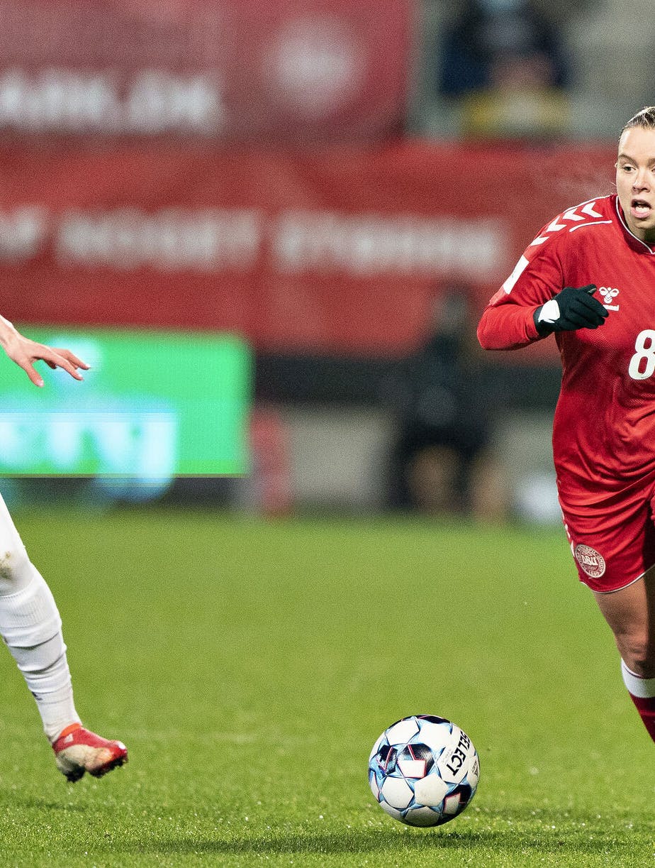 Danmarks Emma Snerle i VM kvalifikationskampen mellem Danmark og Rusland på Energi Viborg Arena, tirsdag den 30. november 2021. (Foto: Henning Bagger/Ritzau Scanpix)