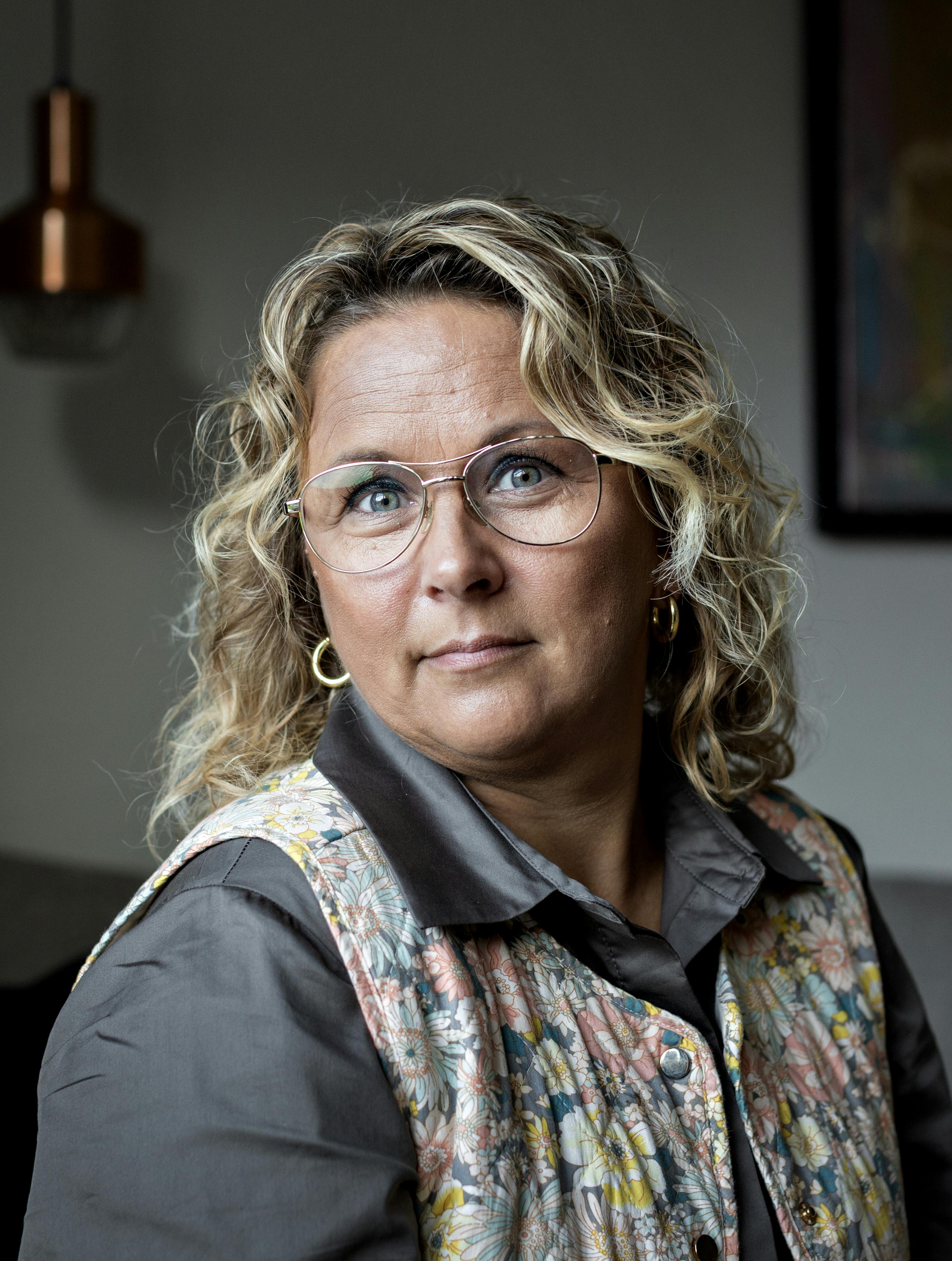 Janne Birch, Bredballe, har svært ved at komme af lykkepiller.