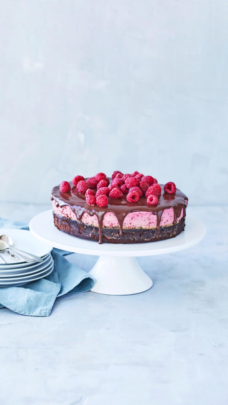 Verdens bedste Brownie med hindbærmousse og chokoladeganache