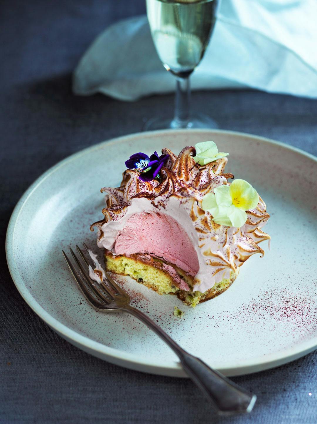 Baked alaska med hindbærparfait