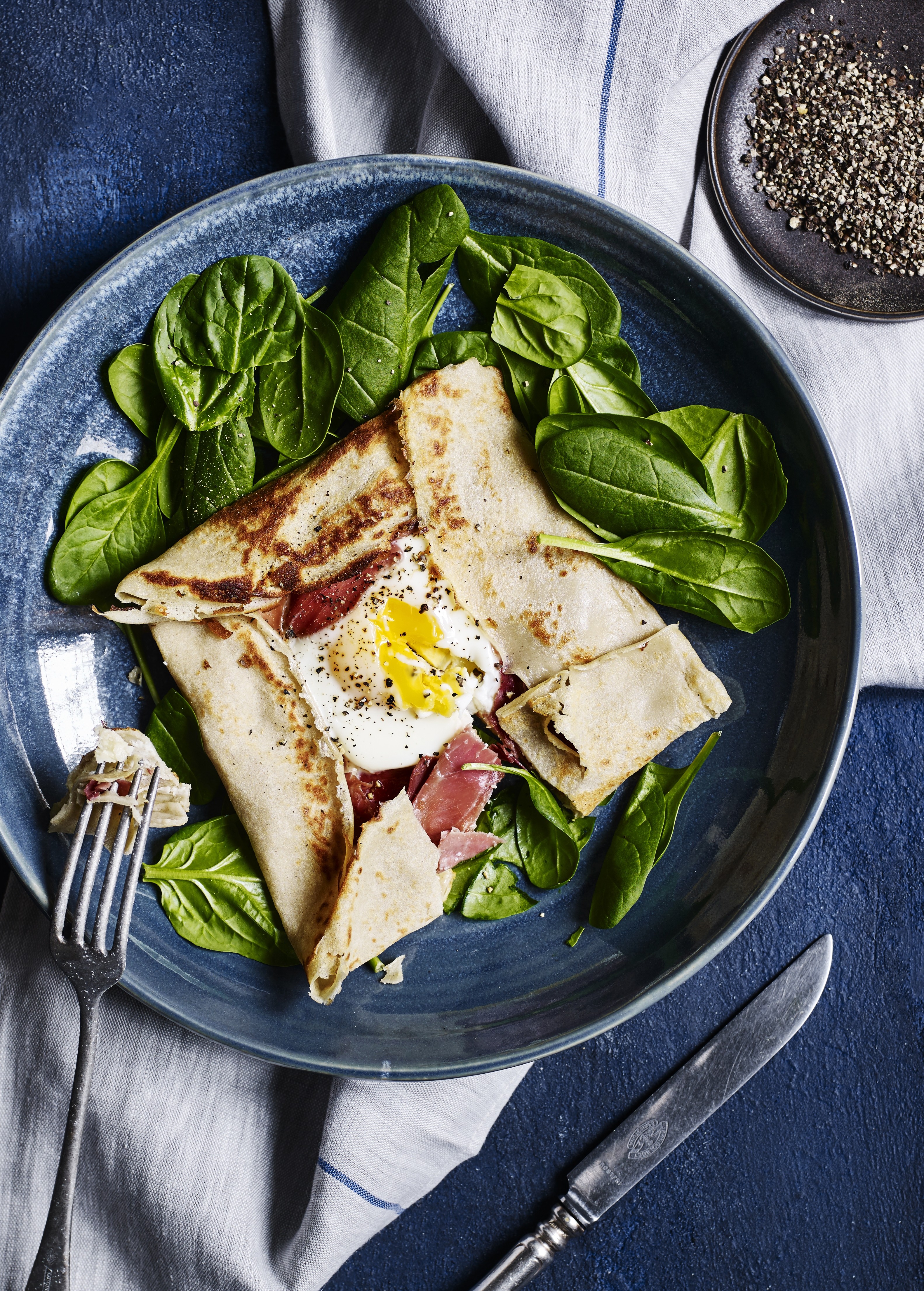 Fransk galette med skinke og ost