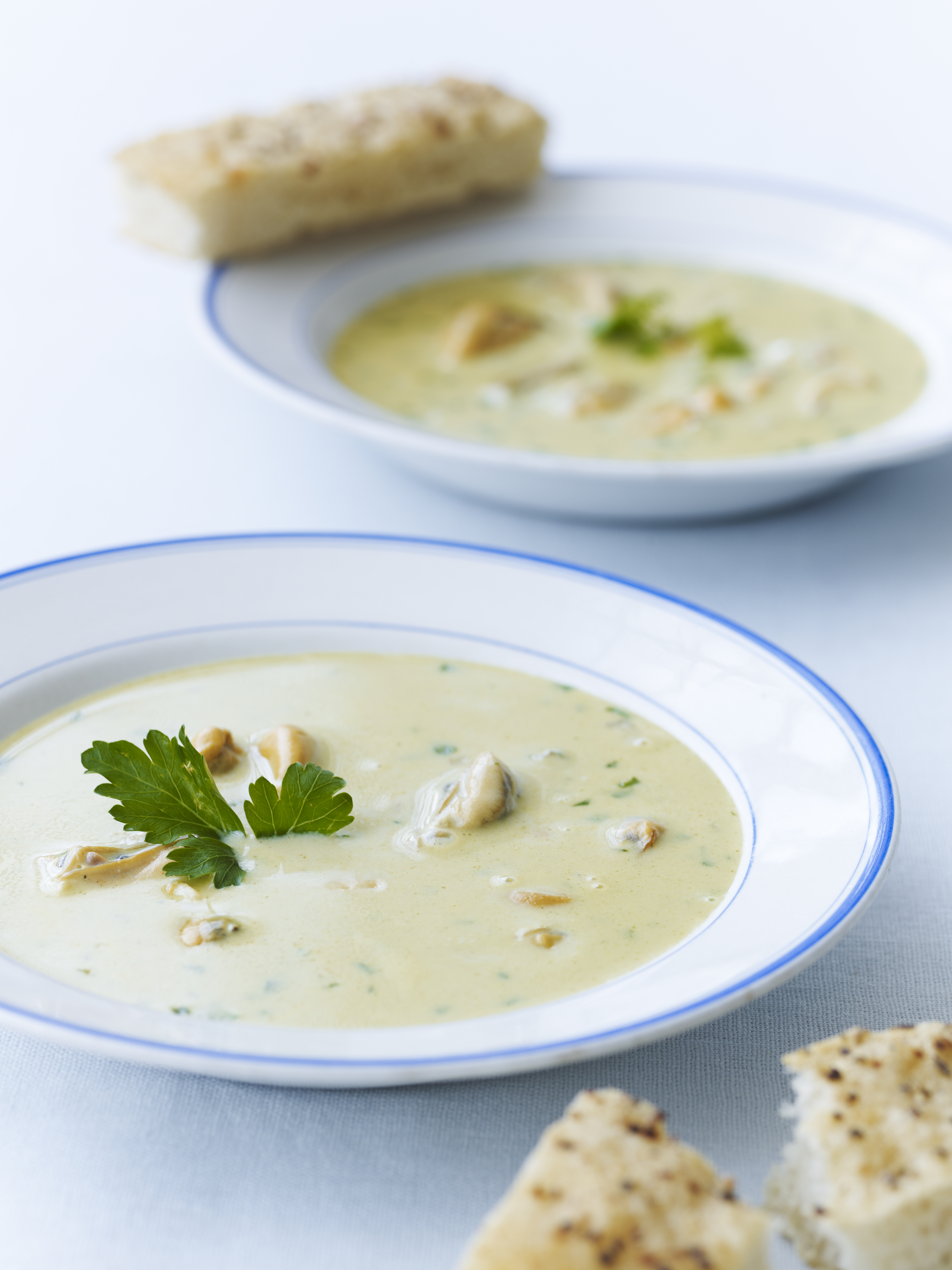 Muslingesuppe er en utrolig cremet og velsmagende suppe. 
