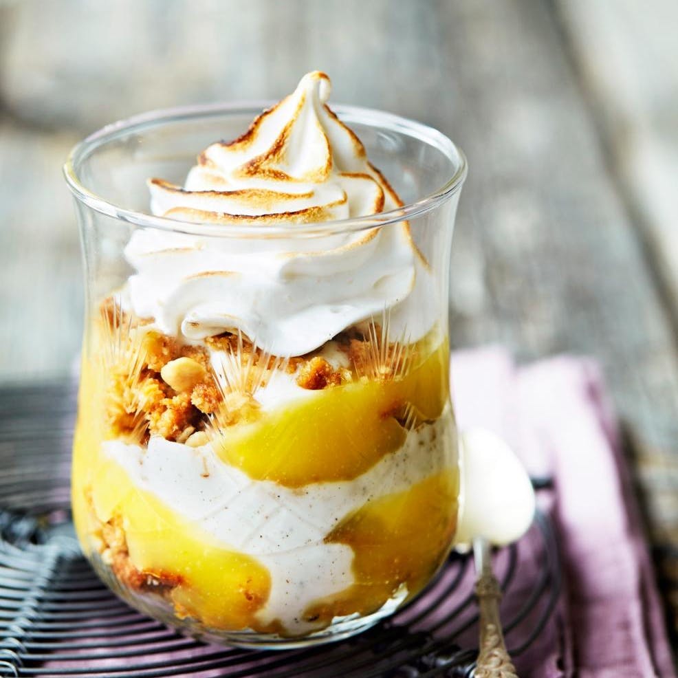 Citron-trifli med kiks og marengs
