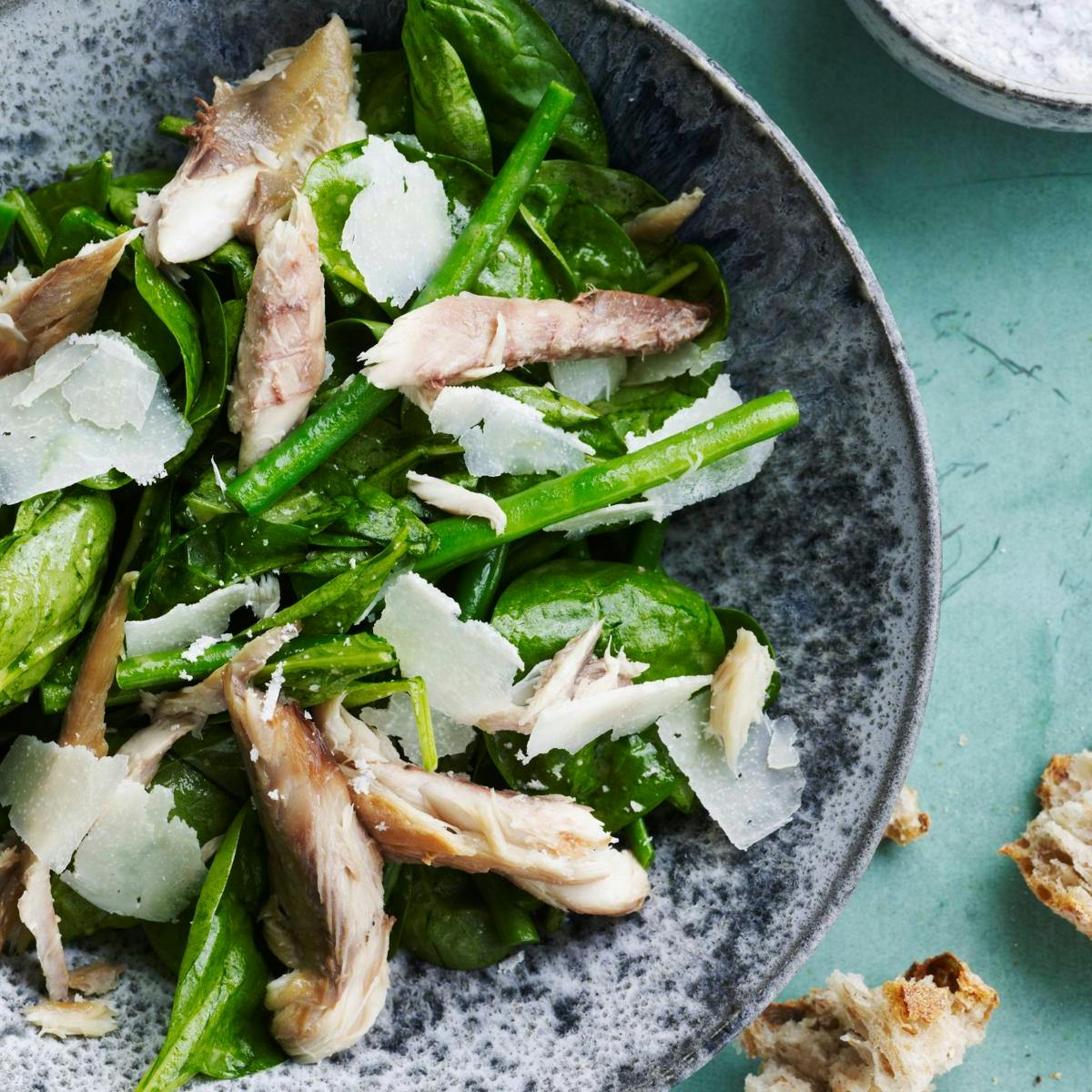 Salat med røget makrel og grønne bønner