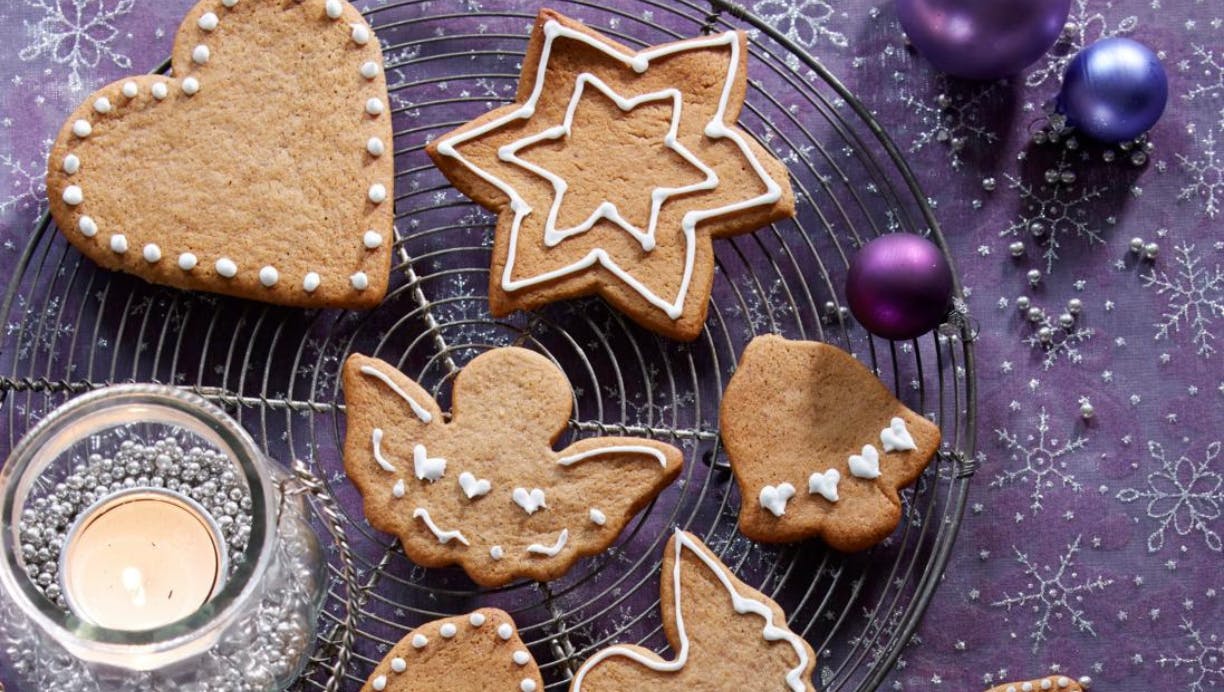 Ingefærkager - fine ingefærsmåkager med glasur pyntet som kagemænd.