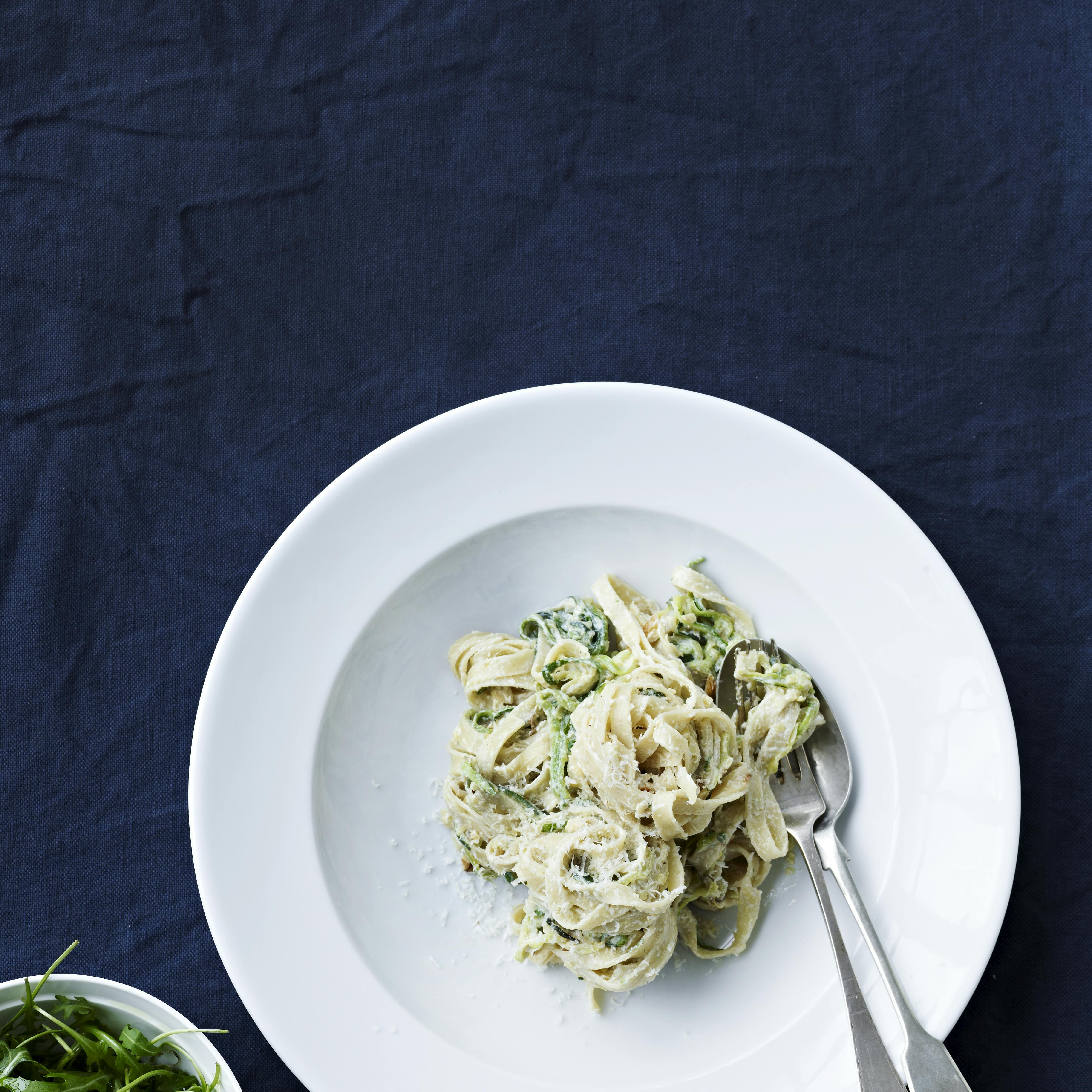 Pasta med squash og ricotta