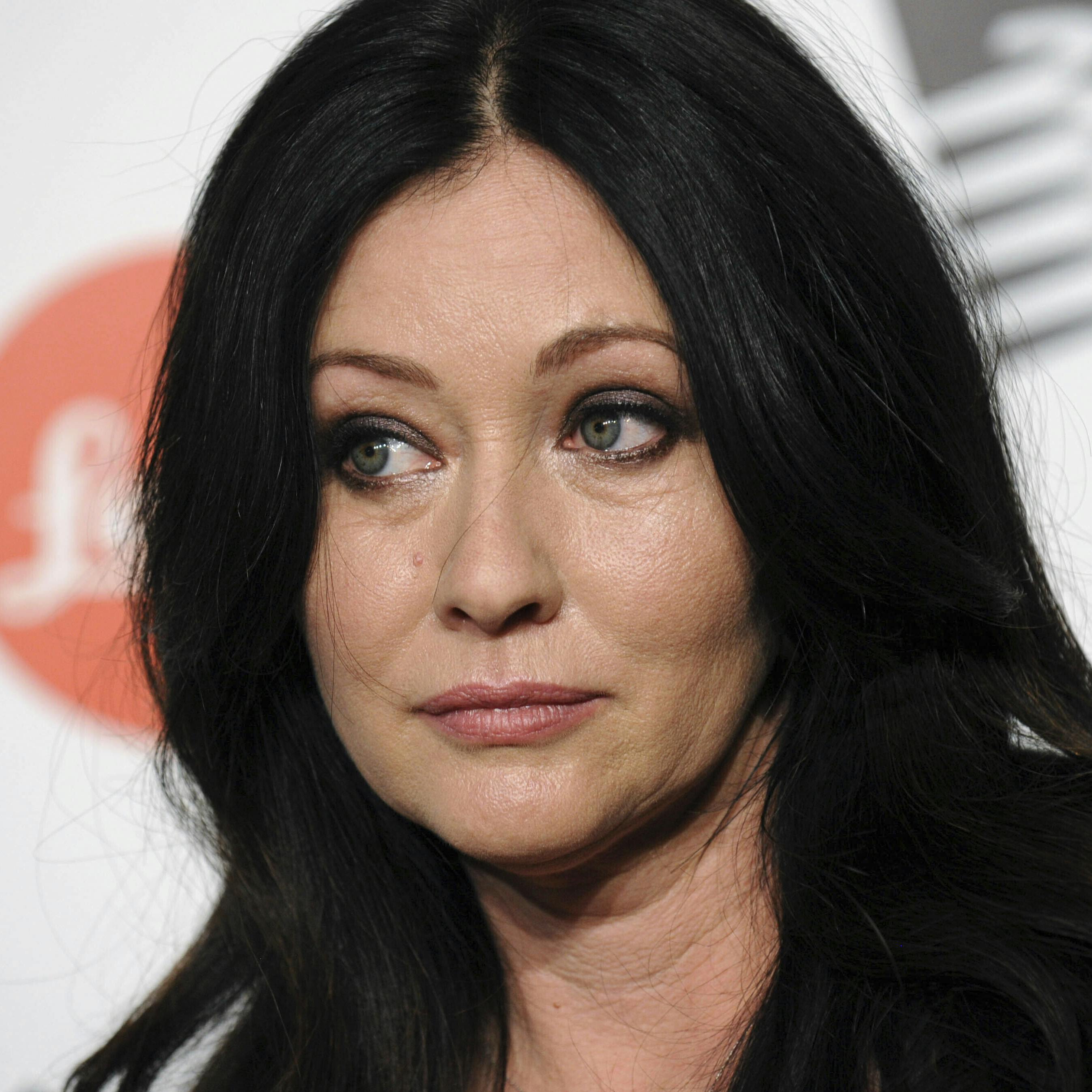 Photo by: Dennis Van Tine/STAR MAX/IPx 2020 2/4/20 Shannen Doherty reveals she has Stage 4 Cancer Diagnosis. STAR MAX File Photo: 5/19/14 Shannen Doherty at The 18th Annual Webby Awards. (NYC)