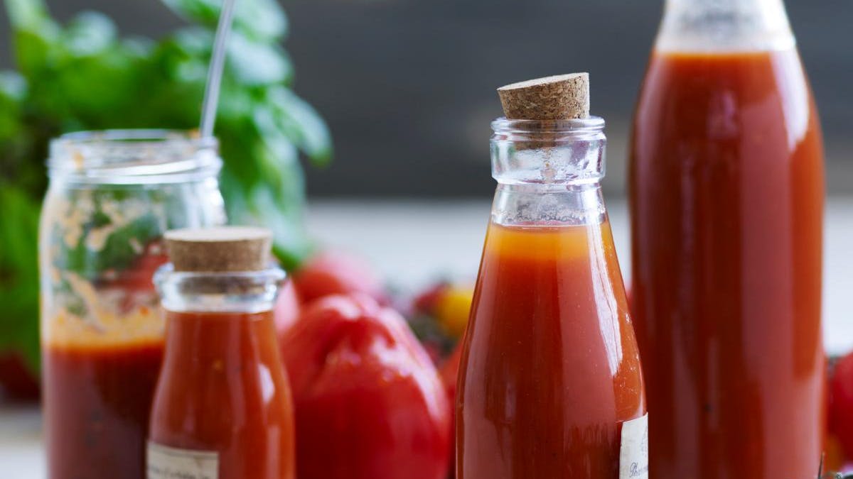 Hjemmelavet tomat-chili-ketchup