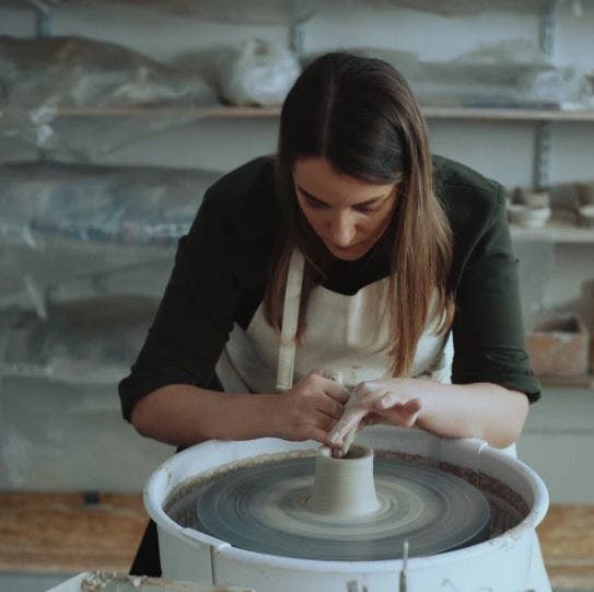 https://imgix.femina.dk/2024-05-01/Yonobi-keramik-kursus.JPG