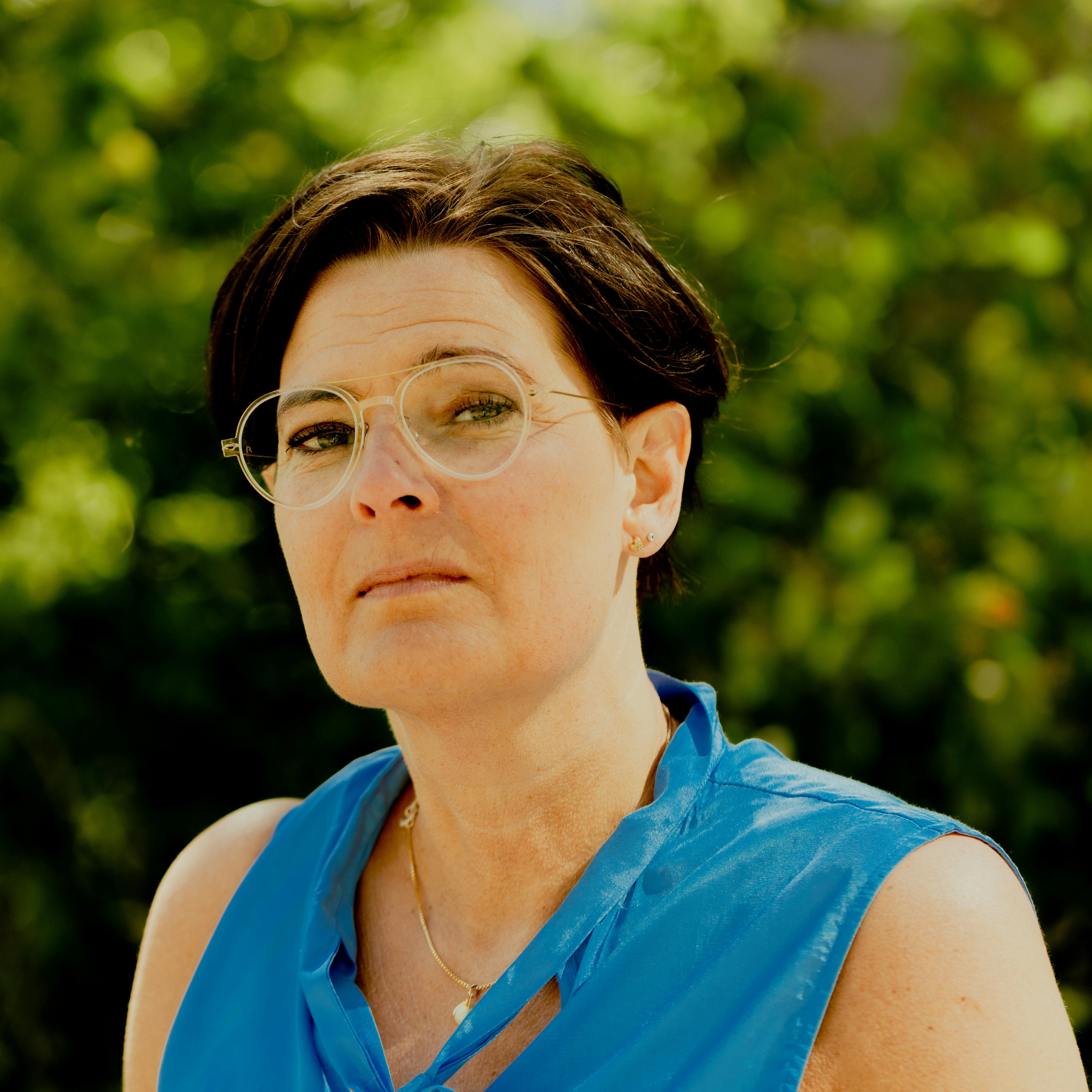 https://imgix.femina.dk/2024-05-14/annette-header.jpg