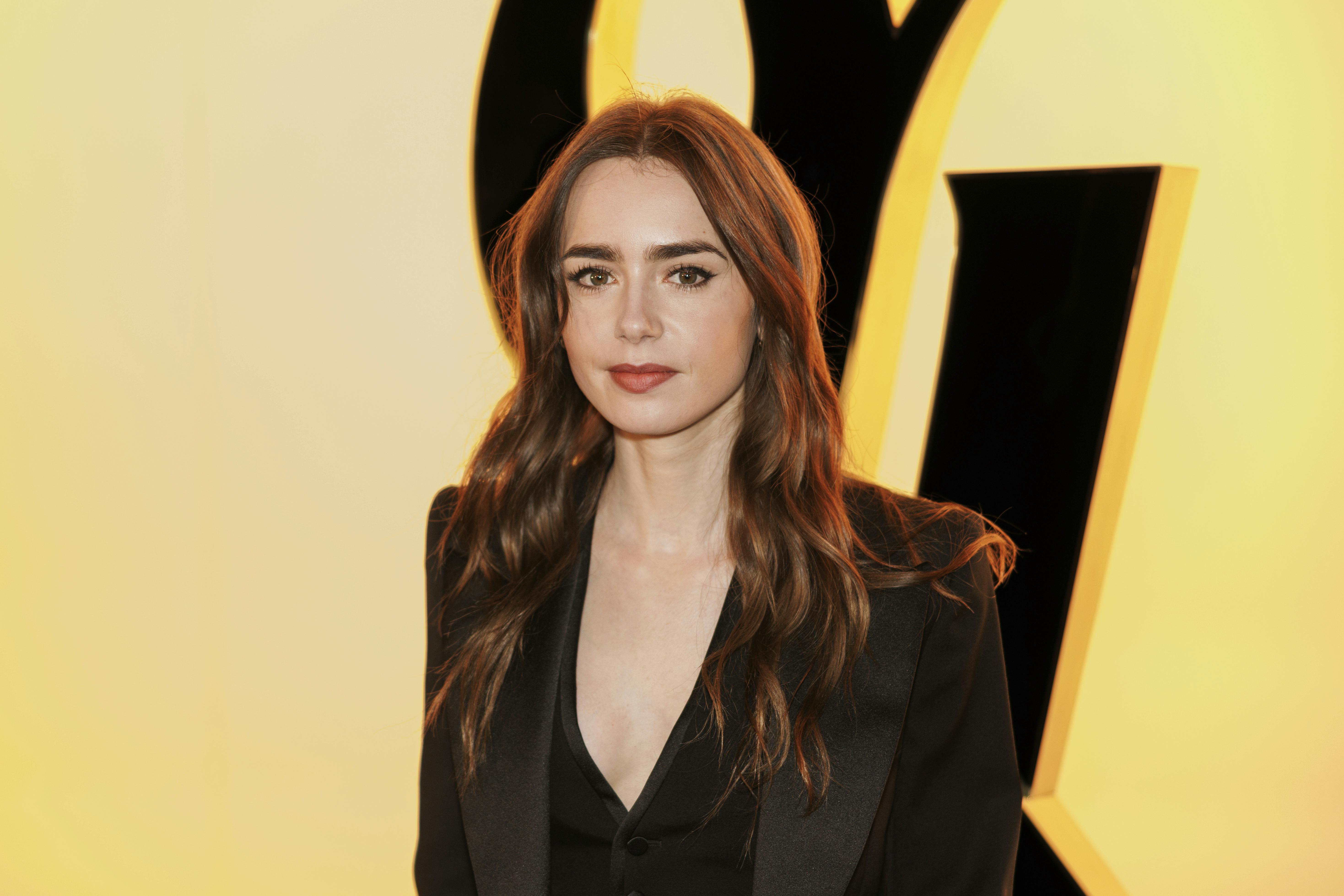 Lily Collins 