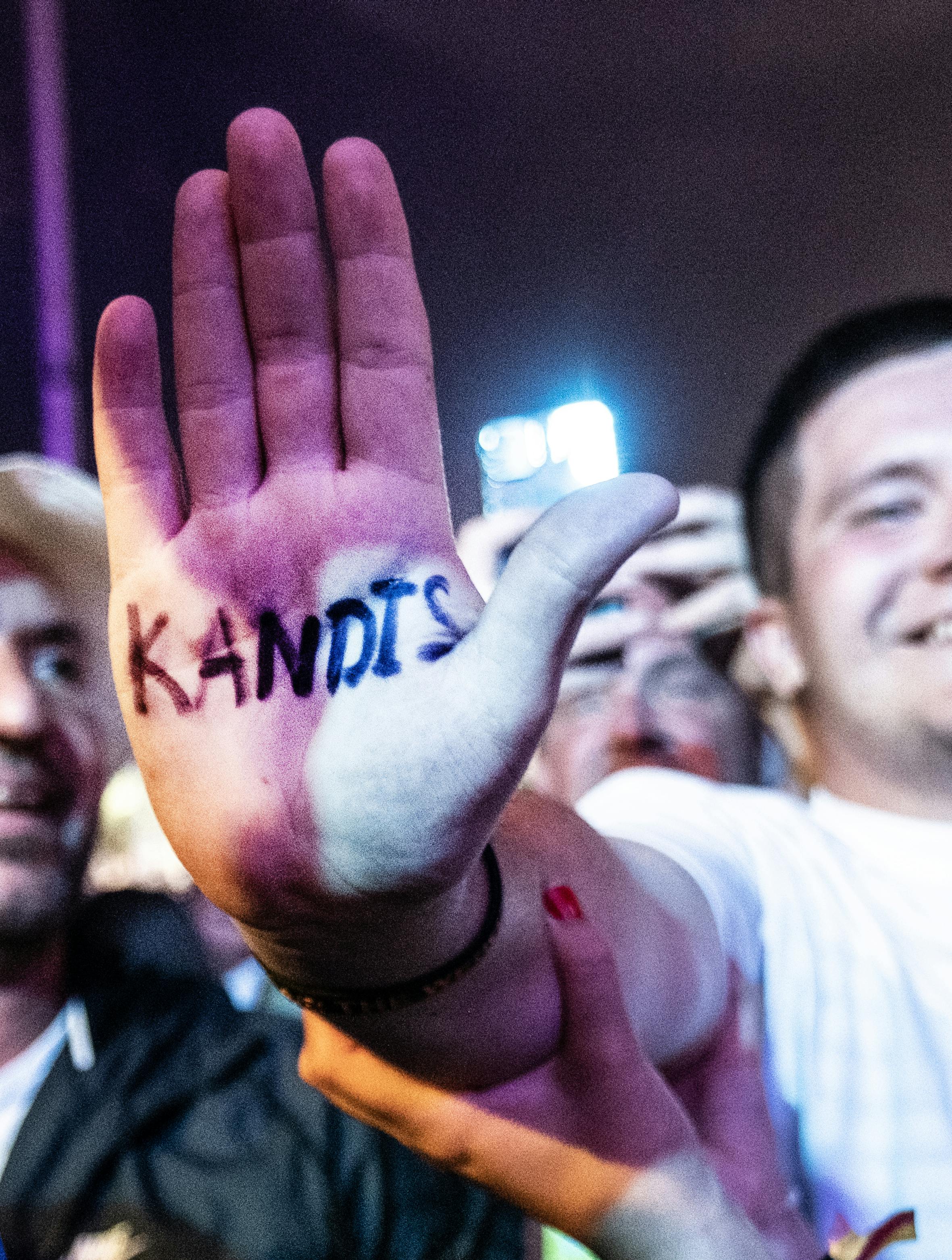 Kandis med Johnny Hansen i front