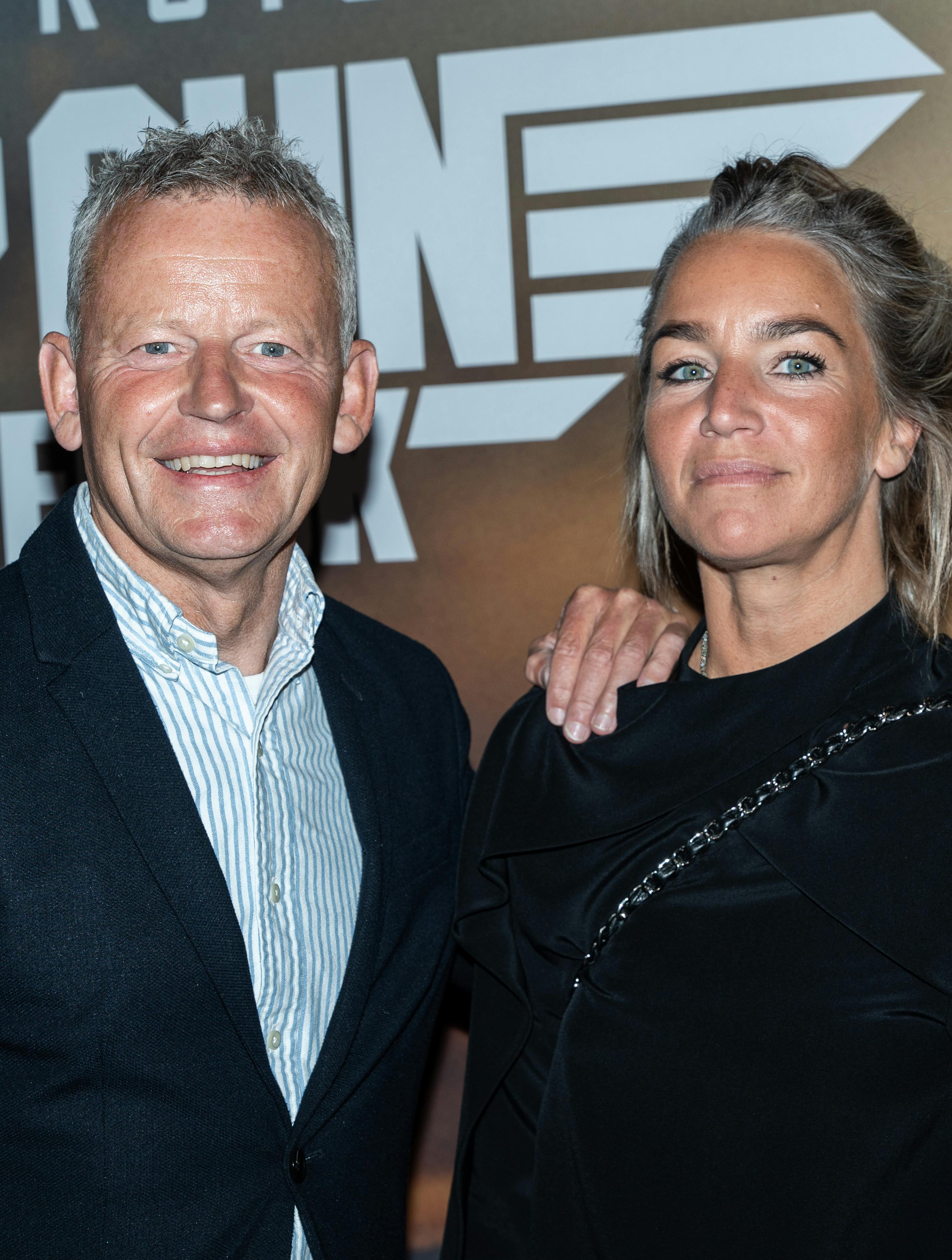 Bubber (Niels Christian Meyer) og Signe Rossing ankommer til gallapremiere på filmen "Top Gun – Maverick" i Imperial i København tirsdag den 24. maj 2022. (Foto: Emil Helms/Ritzau Scanpix)