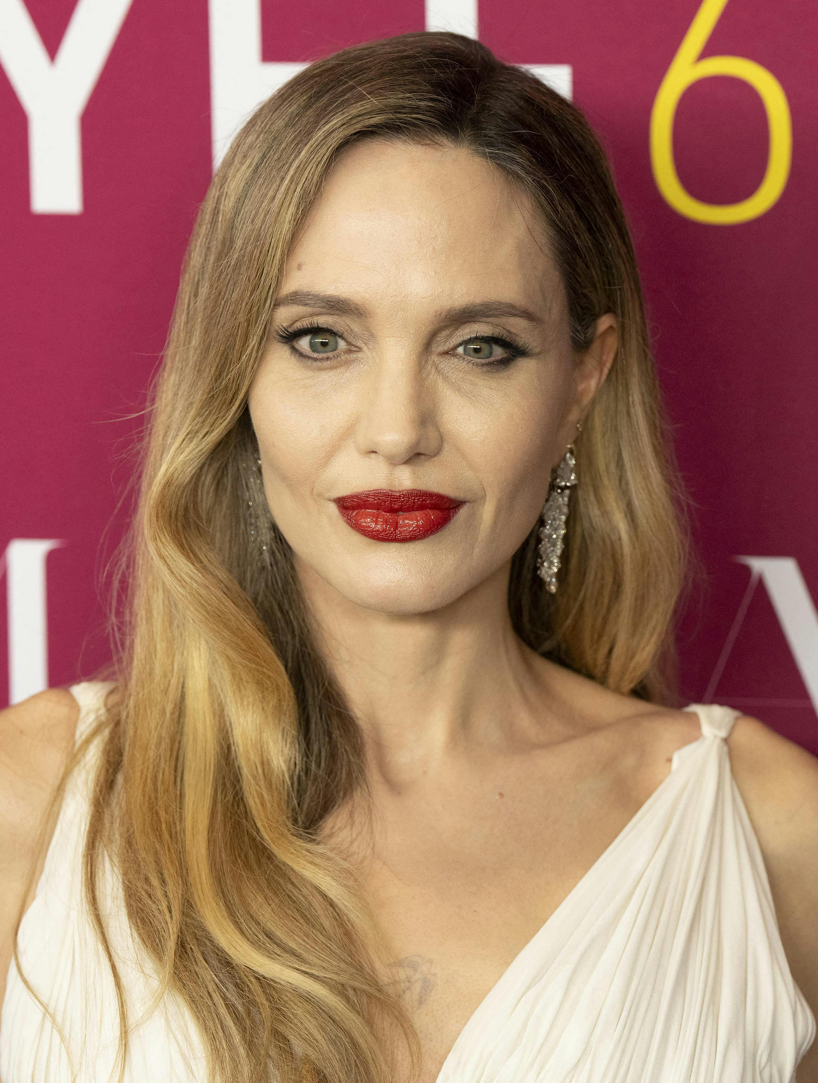 angelina jolie