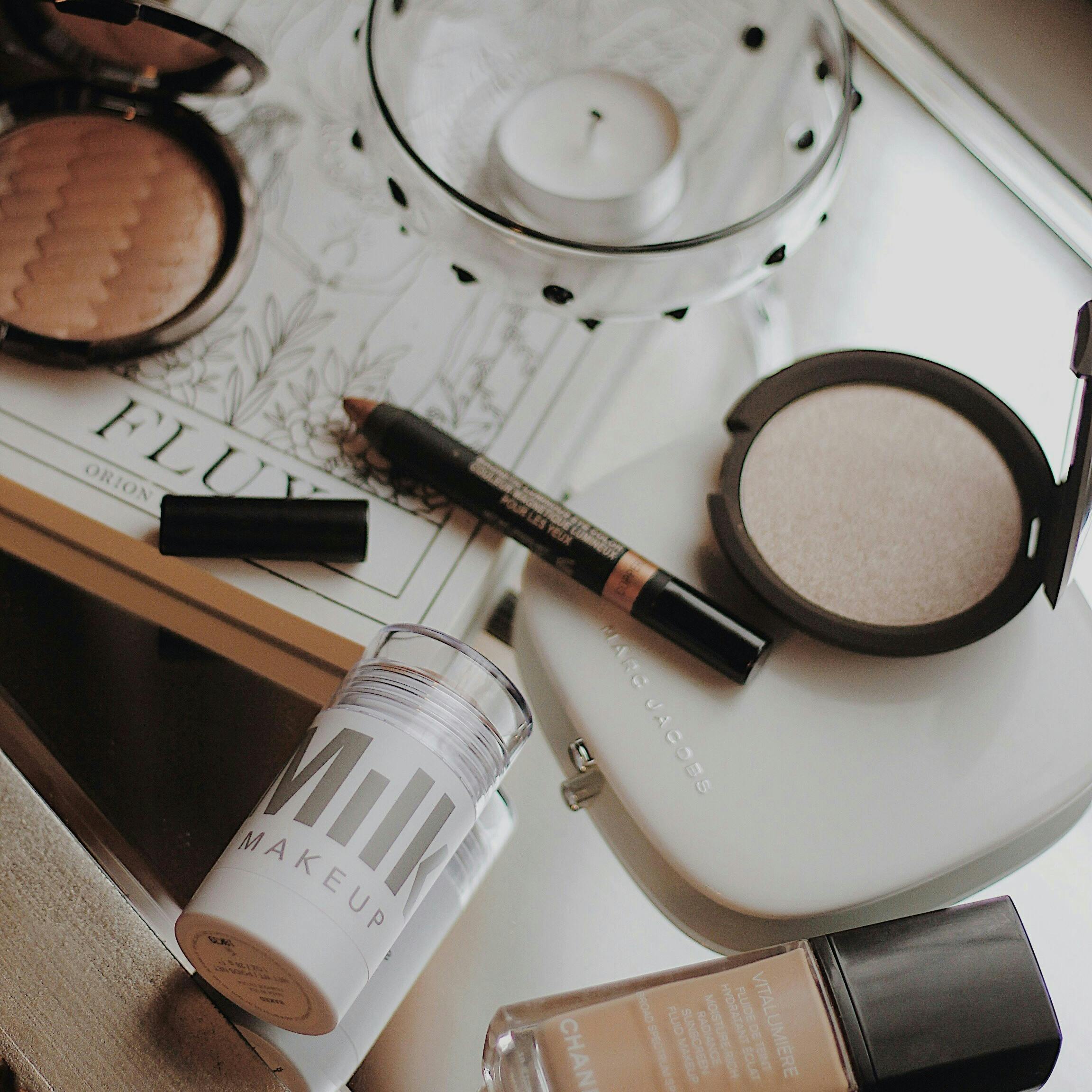 https://imgix.femina.dk/2024-10-07/karly-jones-NT06ep4MB3Q-unsplash.jpg