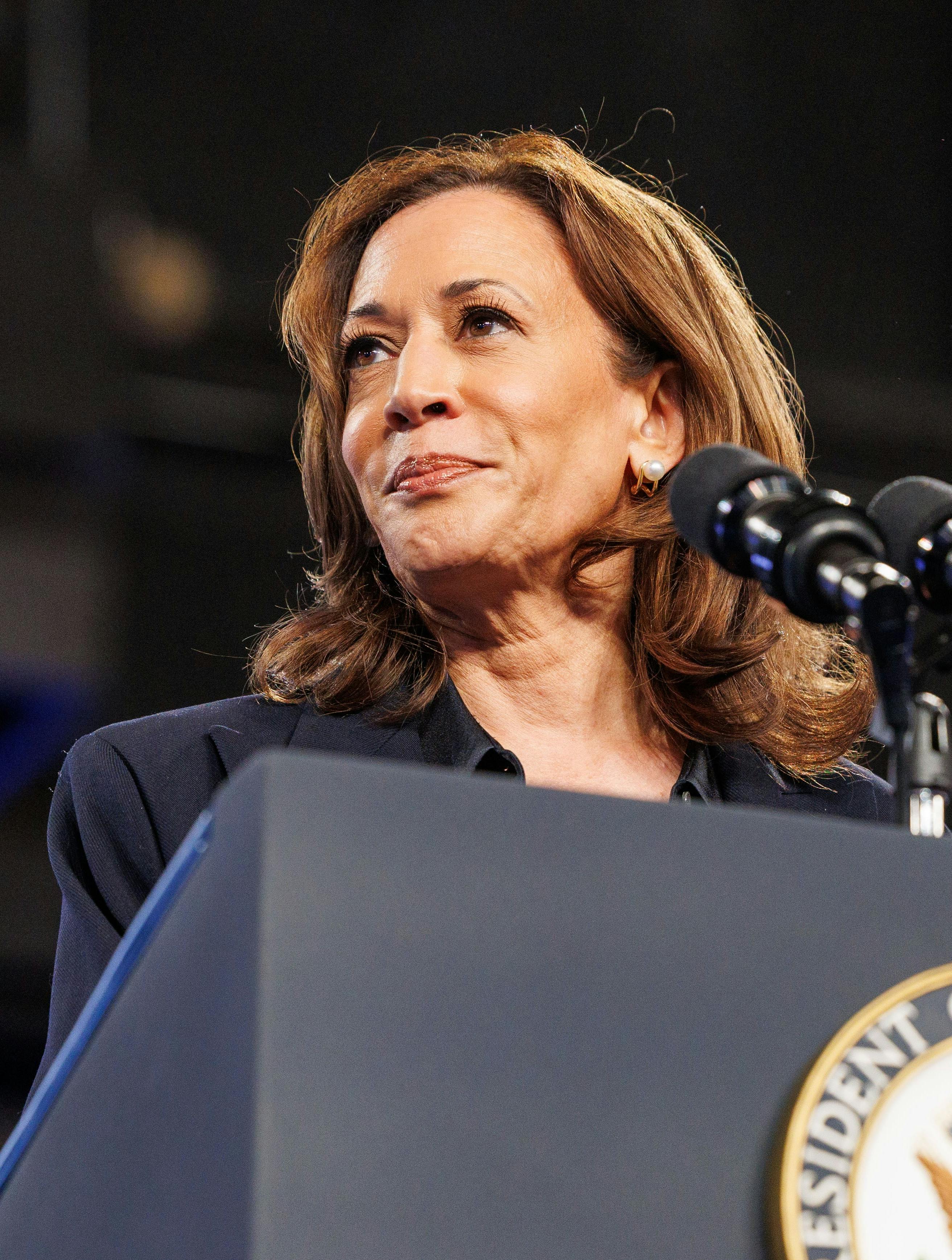 kamala harris angriber trump