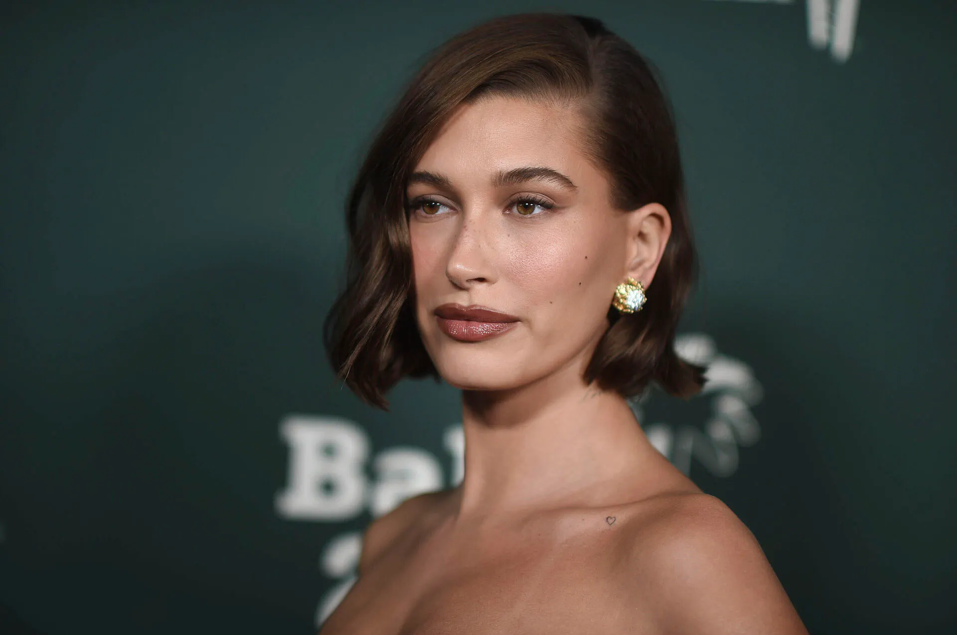 Hailey Bieber kaster sig ud i årets store trend | Femina