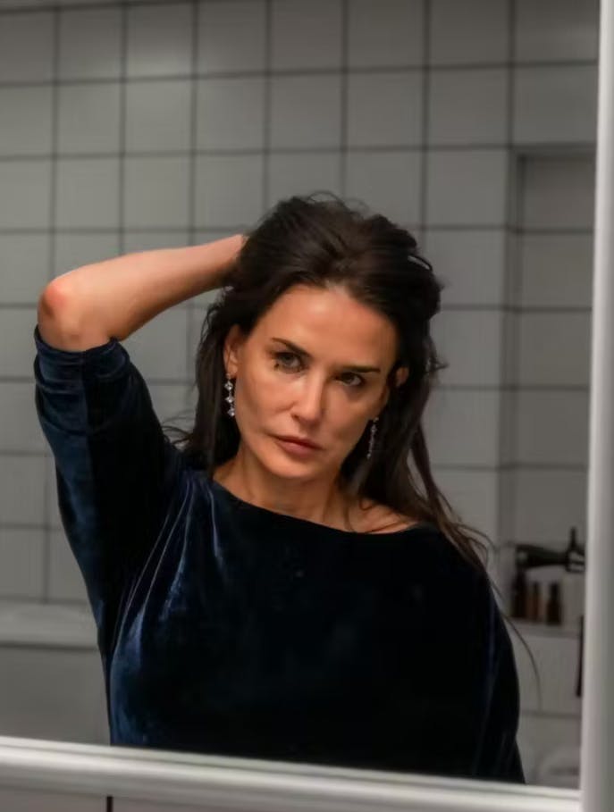 demi_
