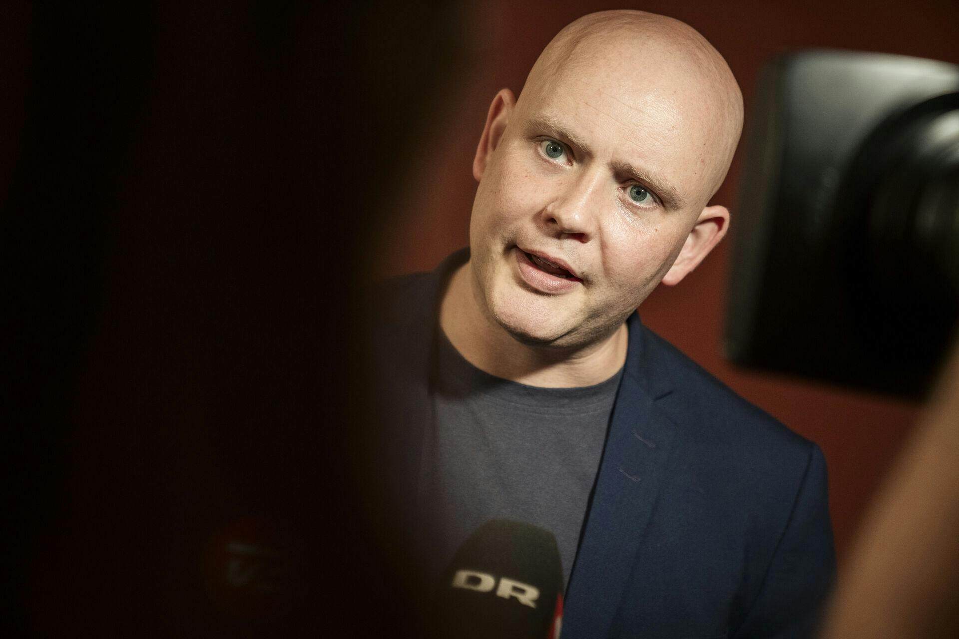 Kulturminister Jakob Engel-Schmidt (M) forlader Moderaternes gruppemøde på Christiansborg tirsdag den 24. september 2024.. (Foto: Thomas Traasdahl/Ritzau Scanpix)