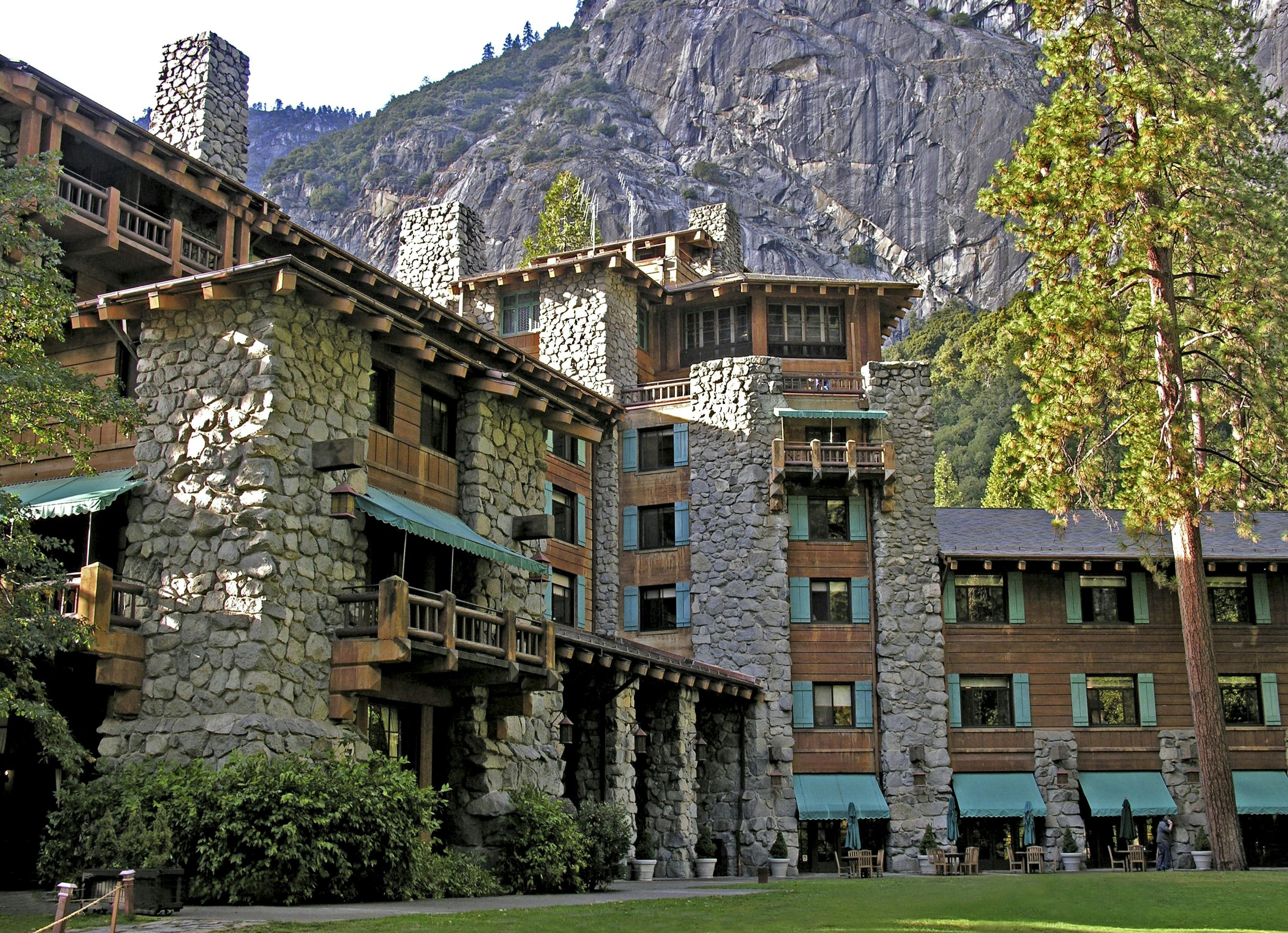 https://imgix.femina.dk/2024-10-31/acp-Yosemite-The-Ahwahnee.jpg