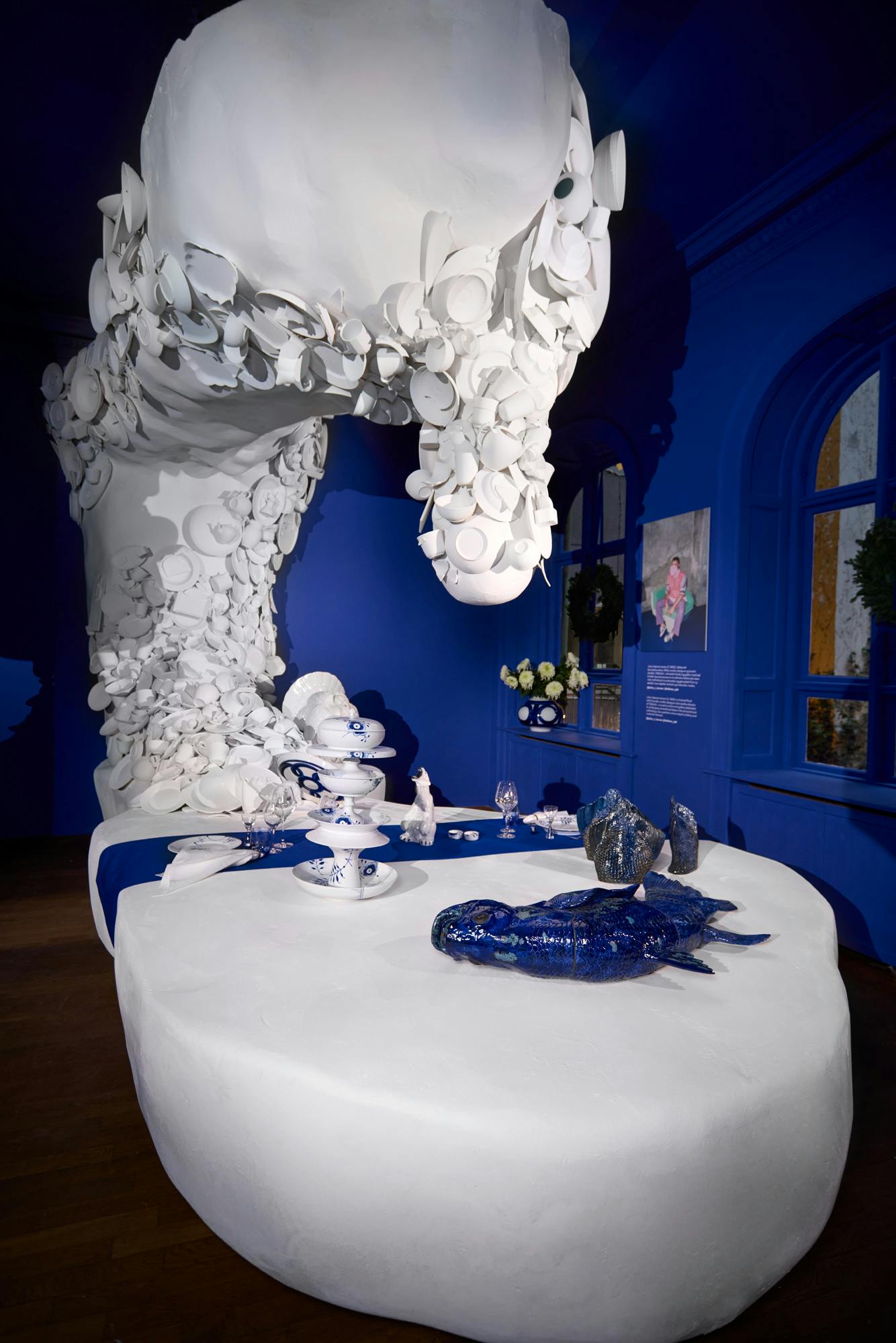 https://imgix.femina.dk/2024-11-15/Royal_Copenhagen_2024_Annual_Christmas_Tables_Julius_Vaernes_Iversen_02_72dpi.jpg
