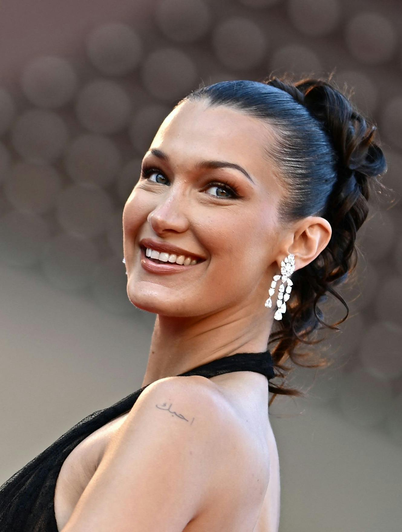 Bella Hadid (Photo by LOIC VENANCE / AFP)