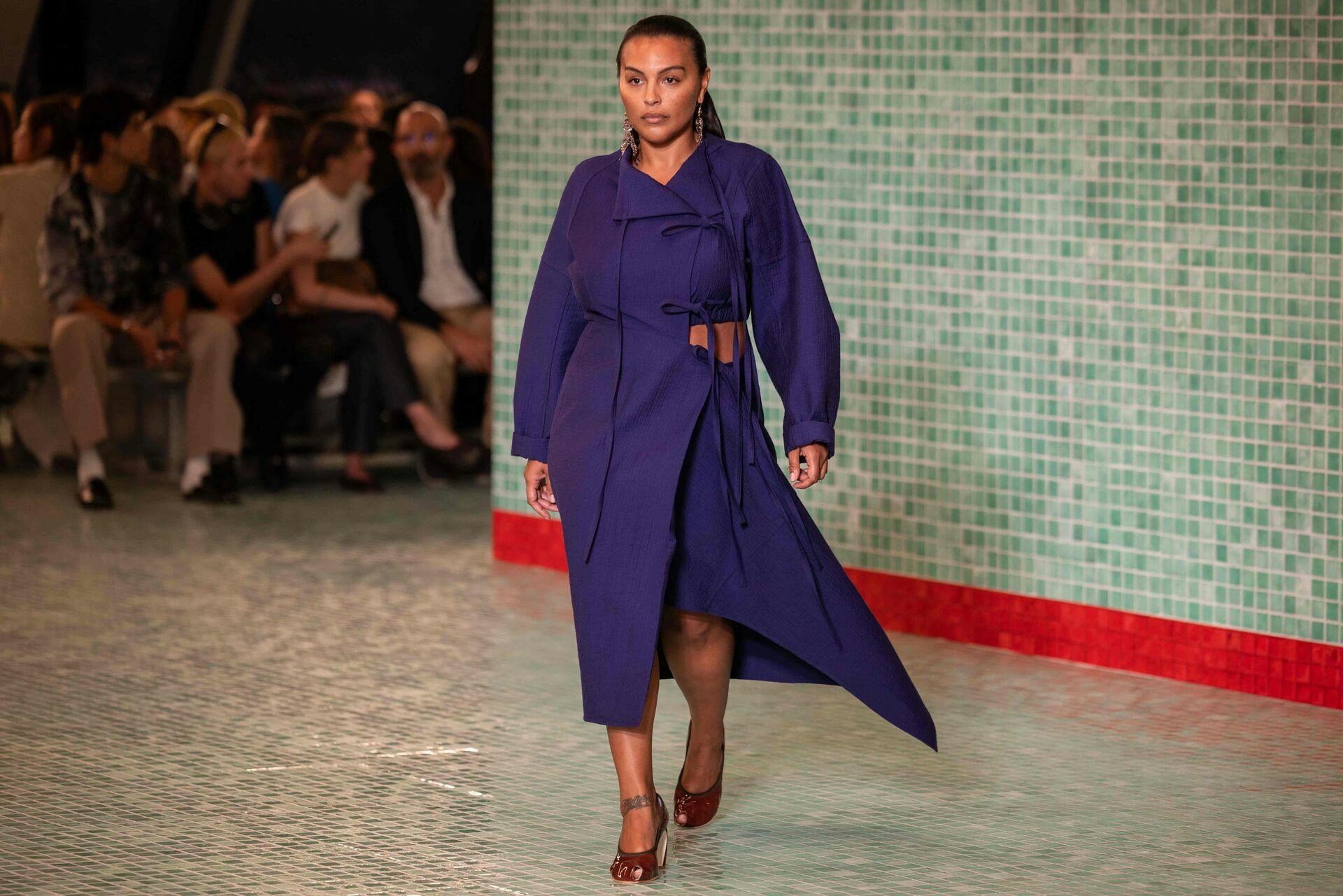 A model walks the runway for Tory Burch during New York Fashion Week in New York on September 9, 2024. (Photo by Yuki IWAMURA / AFP)