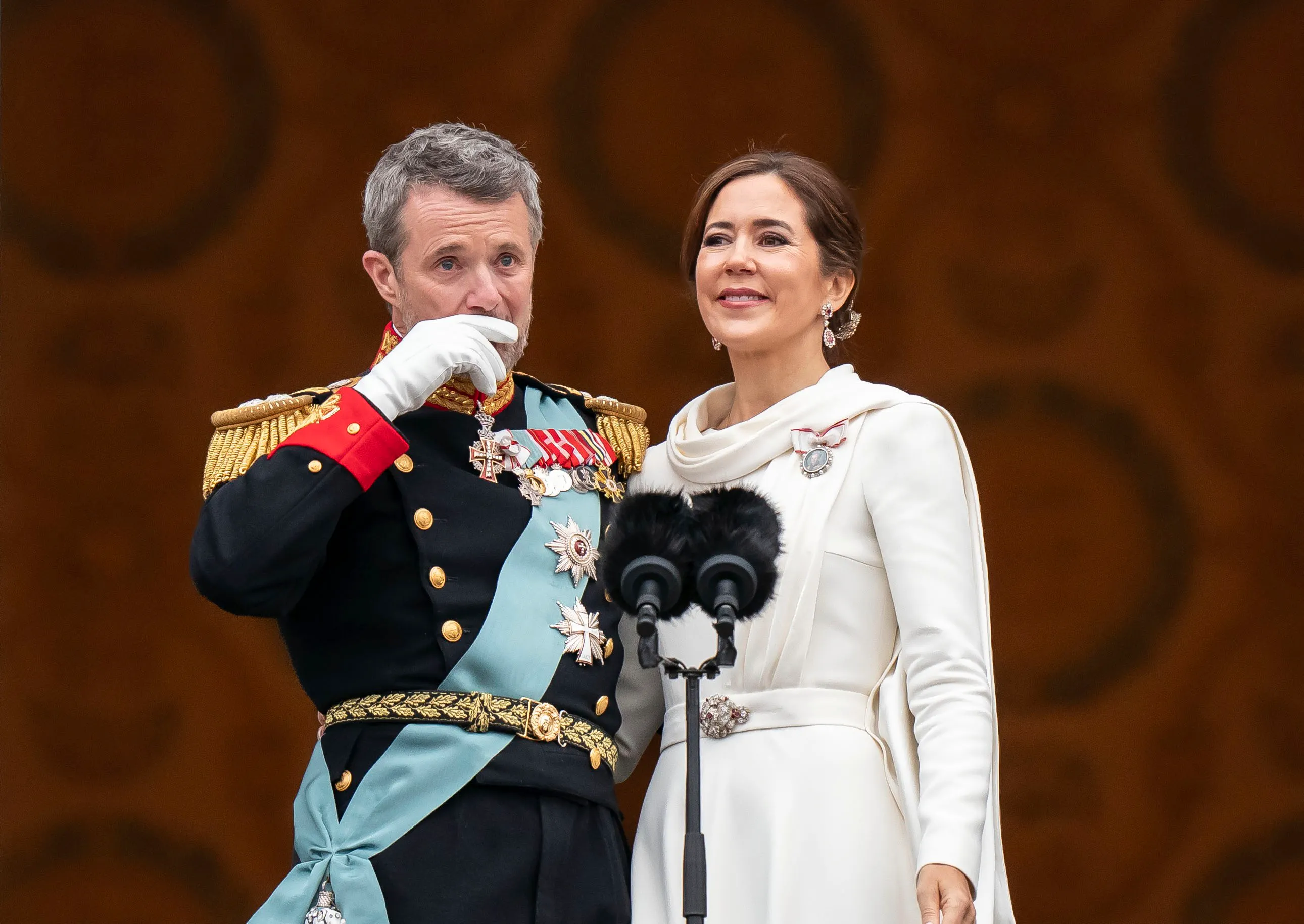 kong-frederik-ser-tilbage-r-rt-til-t-rer-under-tronskiftet-femina