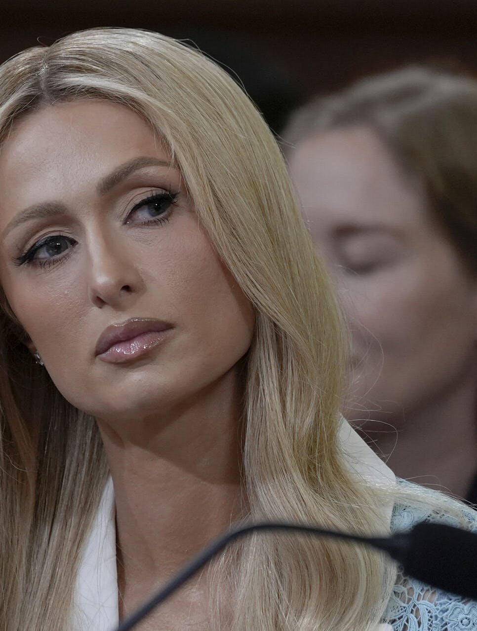 paris hilton mister sit hjem til branden i los angeles