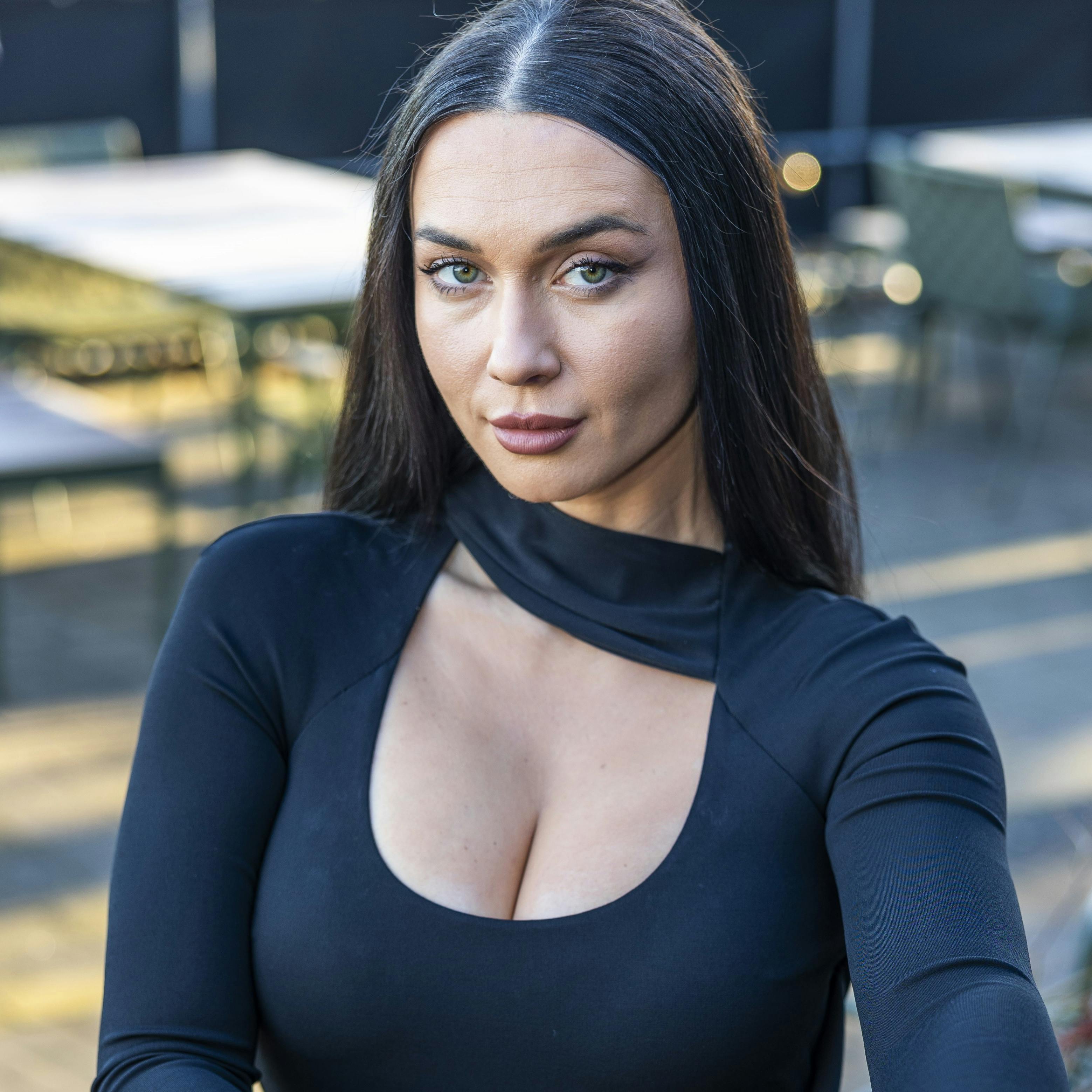 https://imgix.femina.dk/2025-01-17/20250115-MR-Spillet---Pressefotograf-Mikael-Rieck_76..jpg