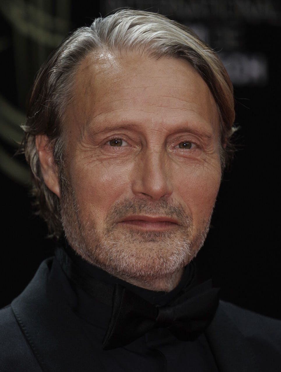 mads mikkelsen modeuge milano