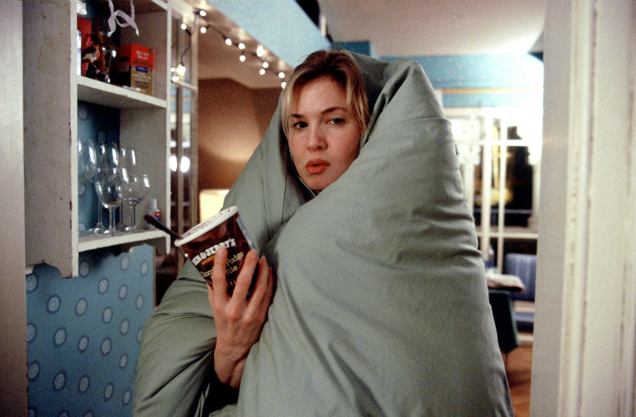 BRIDGET JONES: THE EDGE OF REASON, Renee Zellweger, 2004, (c) Universal/courtesy Everett Collection (Mega Agency TagID: MEGAEMCDBRJOEC011_372963.jpg) [Photo via Mega Agency]