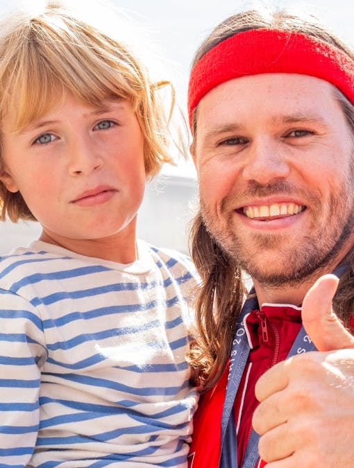 Mikkel Hansen og søn