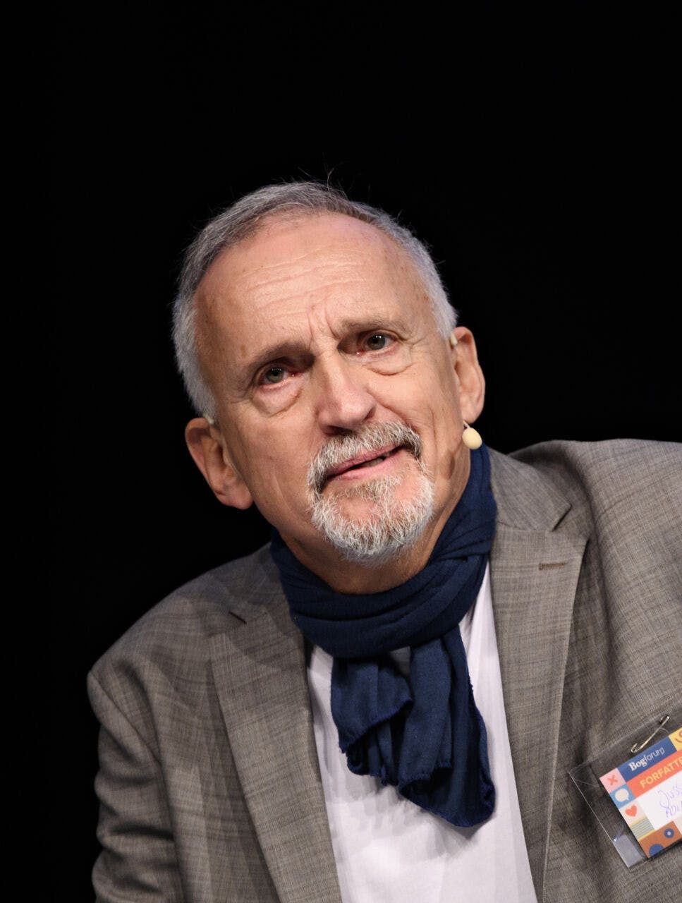 Jussi Adler-Olsen ramt af uhelbredelig sygdom: Nyt makkerpar overtager 'Afdeling Q'