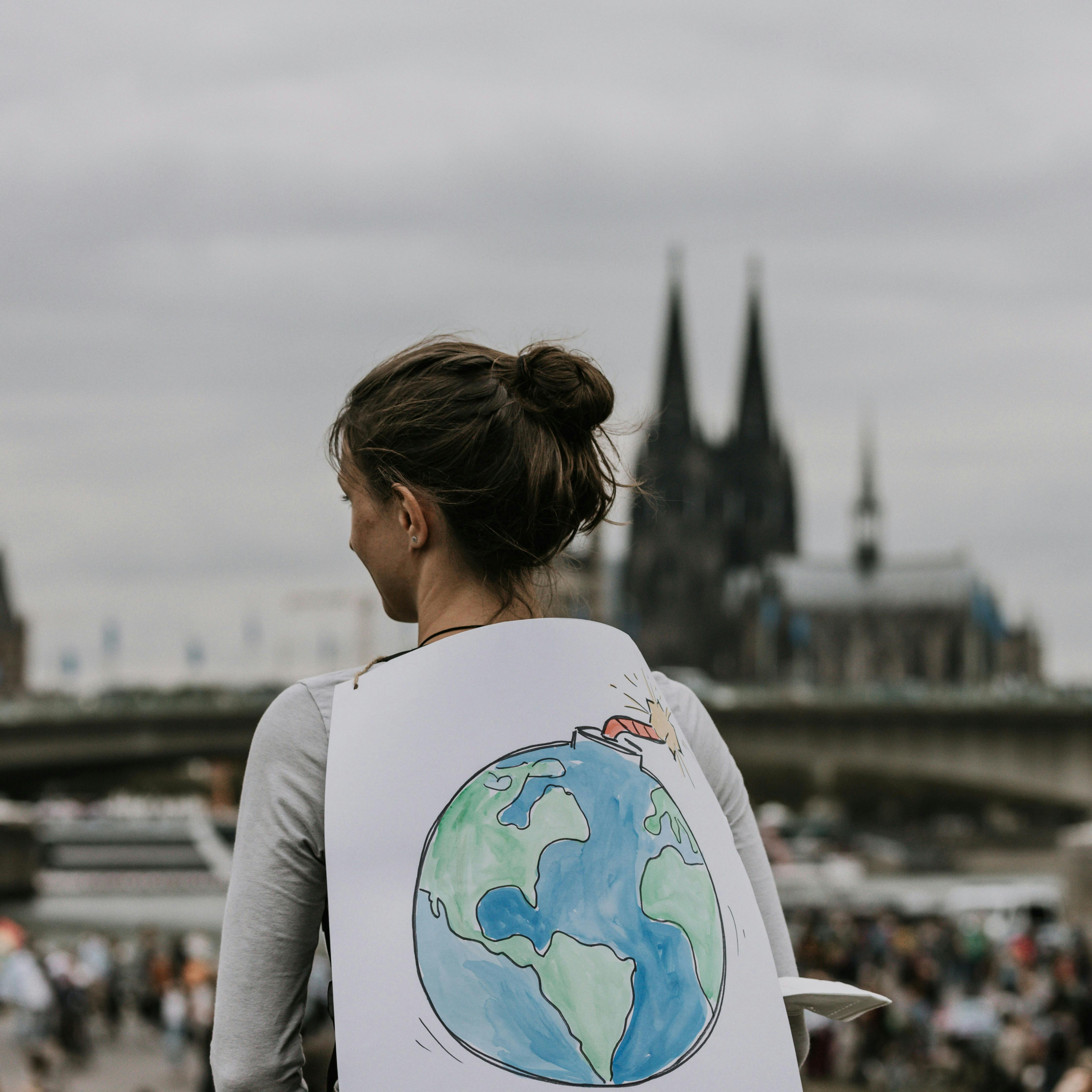 https://imgix.femina.dk/2025-02-03/tobias-rademacher-CeF_z3pEzLg-unsplash.jpg