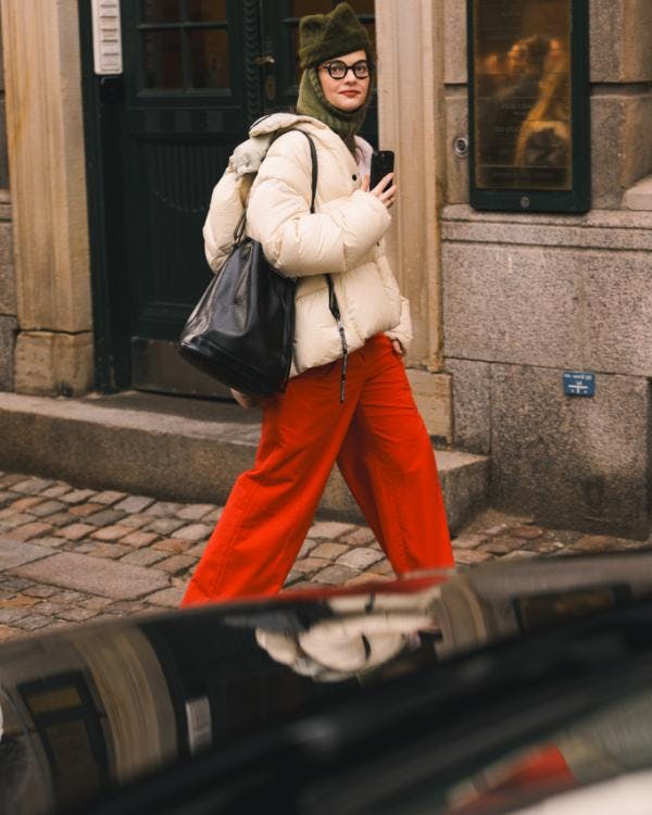 https://imgix.femina.dk/2025-02-04/AW25-Copenhagen-Fashion-Week-Street-Style-Day-3-Noor-u-Nisa-13.jpg